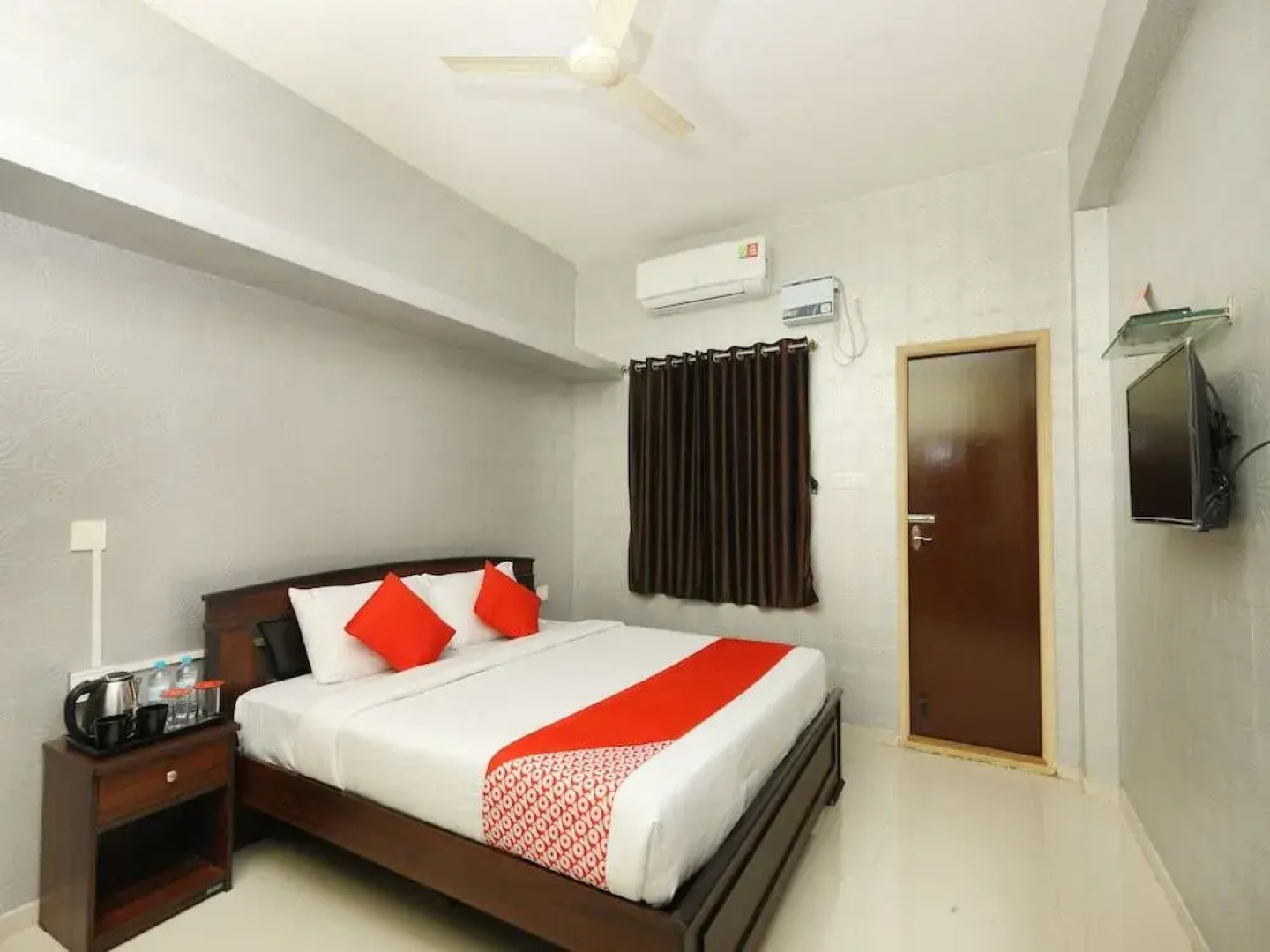 The Pando by OYO Rooms
