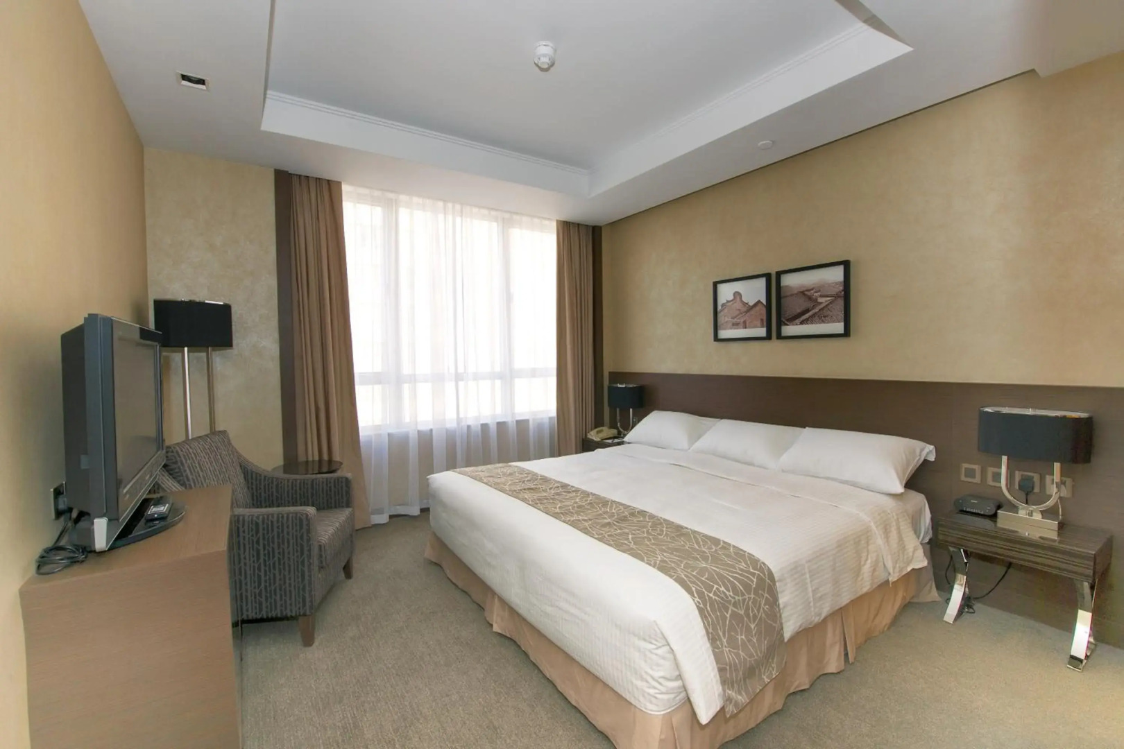 The Salisbury - YMCA of Hong Kong