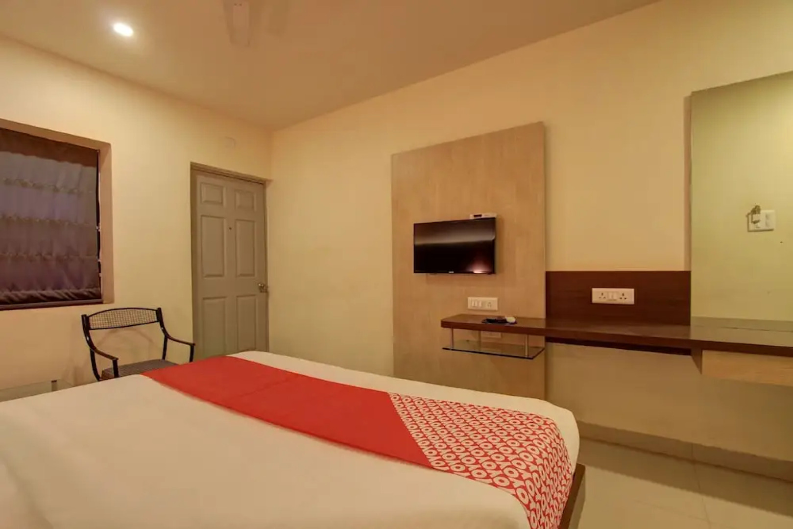 OYO 22528 Hotel Travel Inn