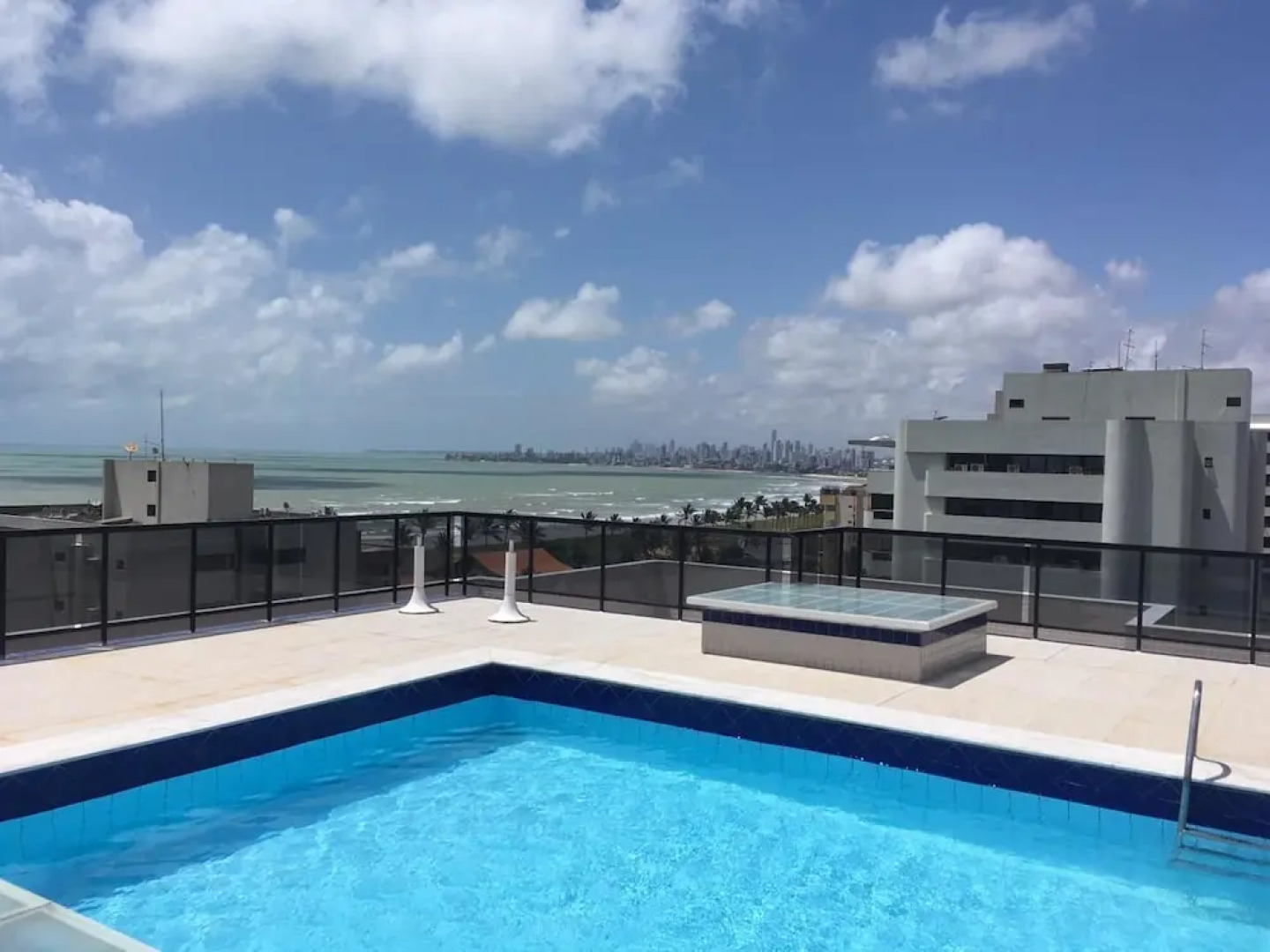Apartamento Completo em Intermares