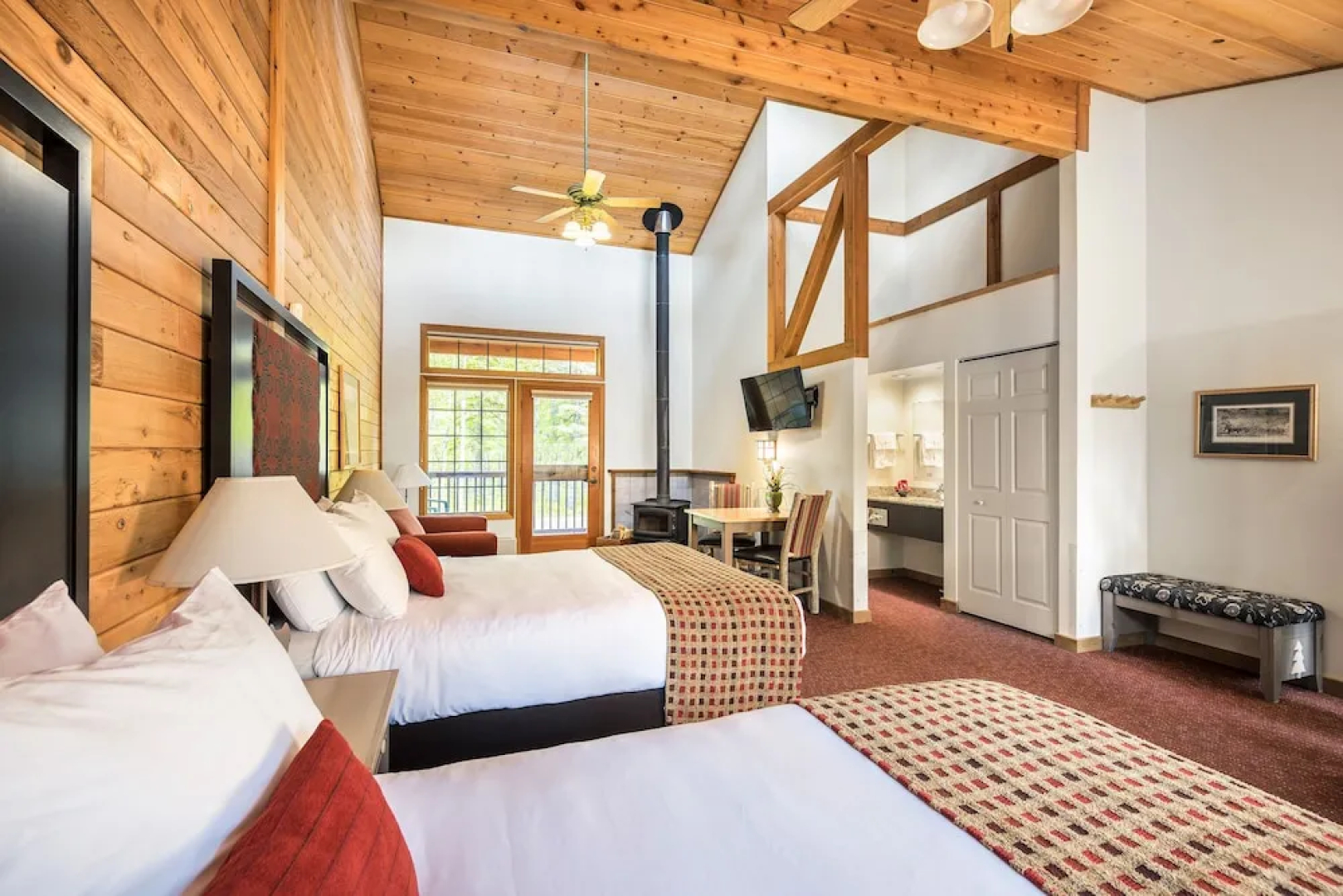Kenai Princess Wilderness Lodge