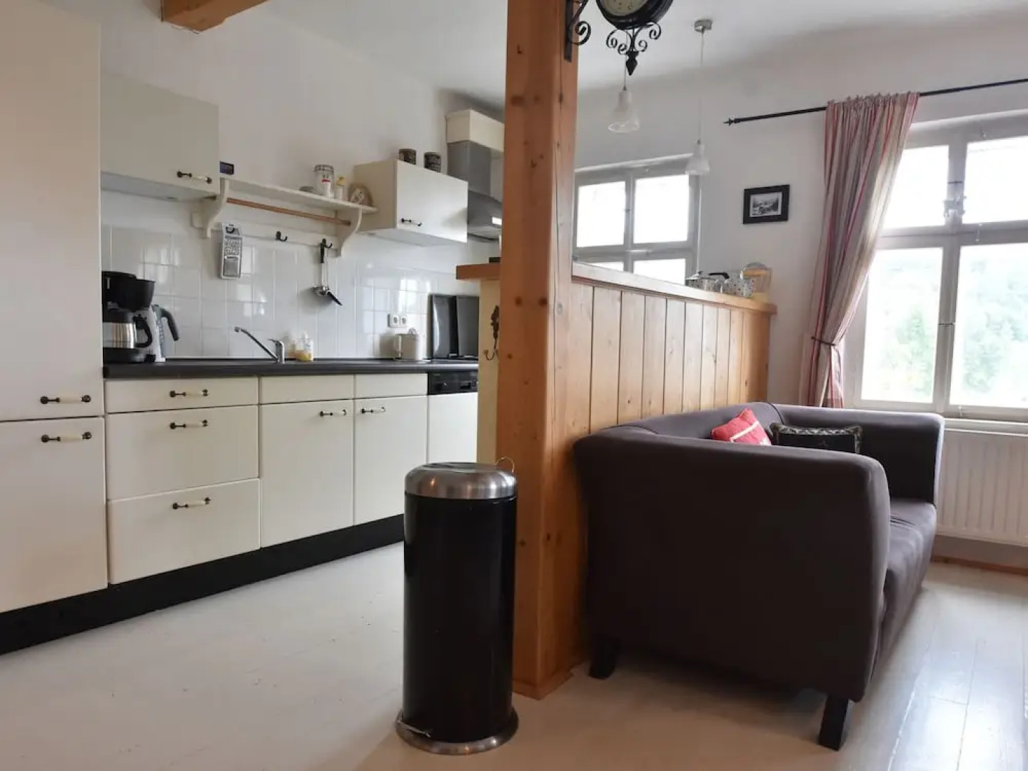 Spacious Holiday Home in Zlata Olesnice