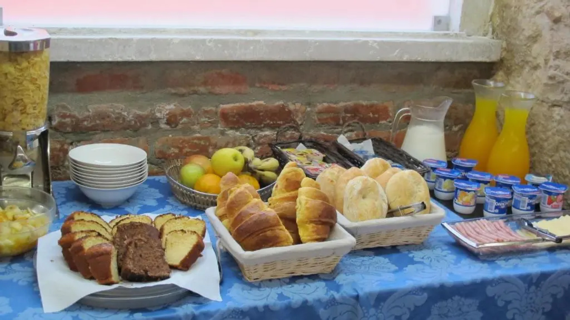 V Dinastia Guesthouse