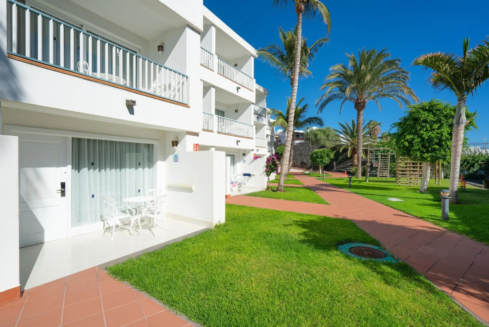 Plus Fariones Apartamentos