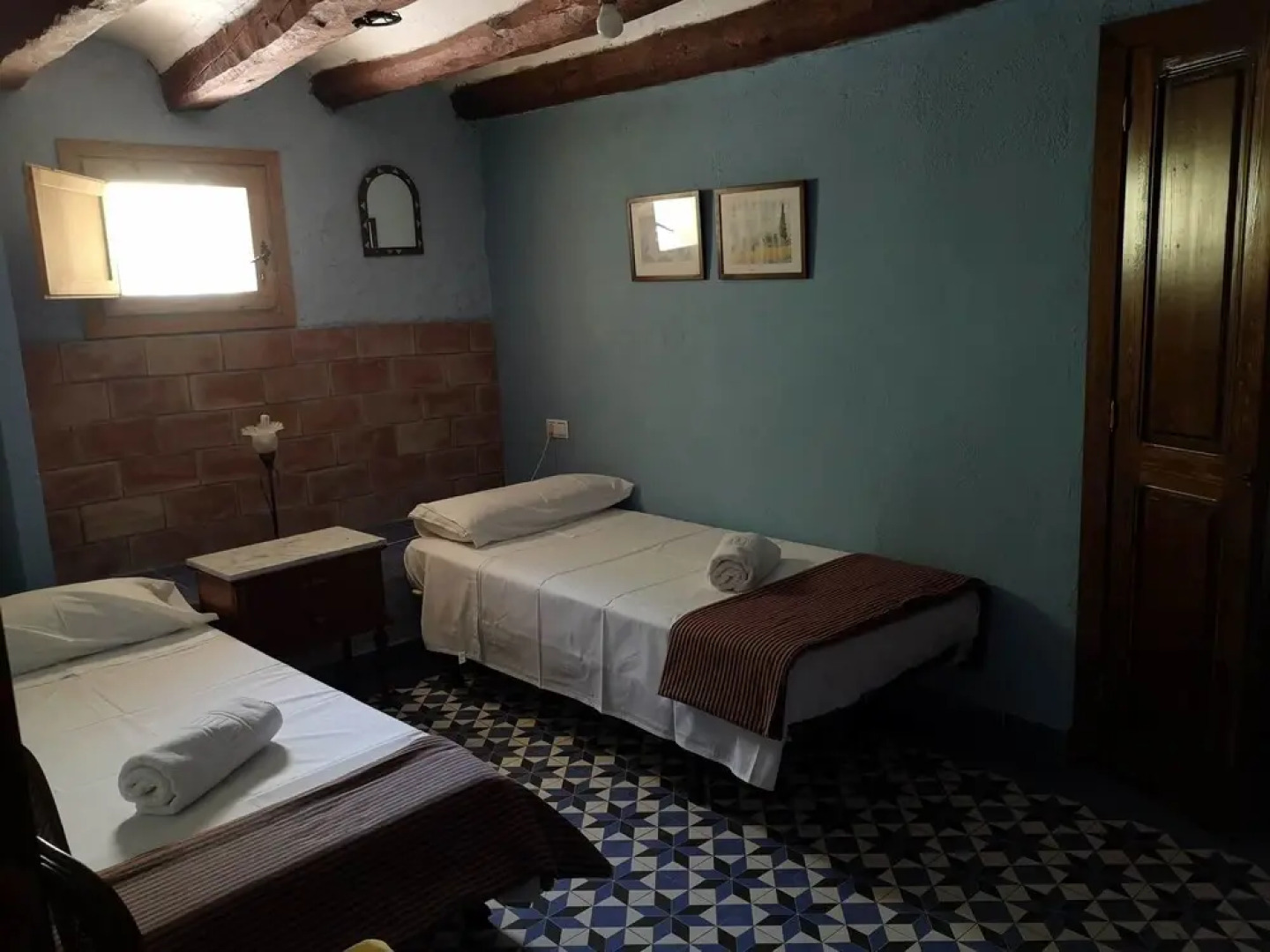 Casa Pintoresca con espacios y piscina