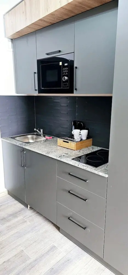 Hira Boarding Aparthotel