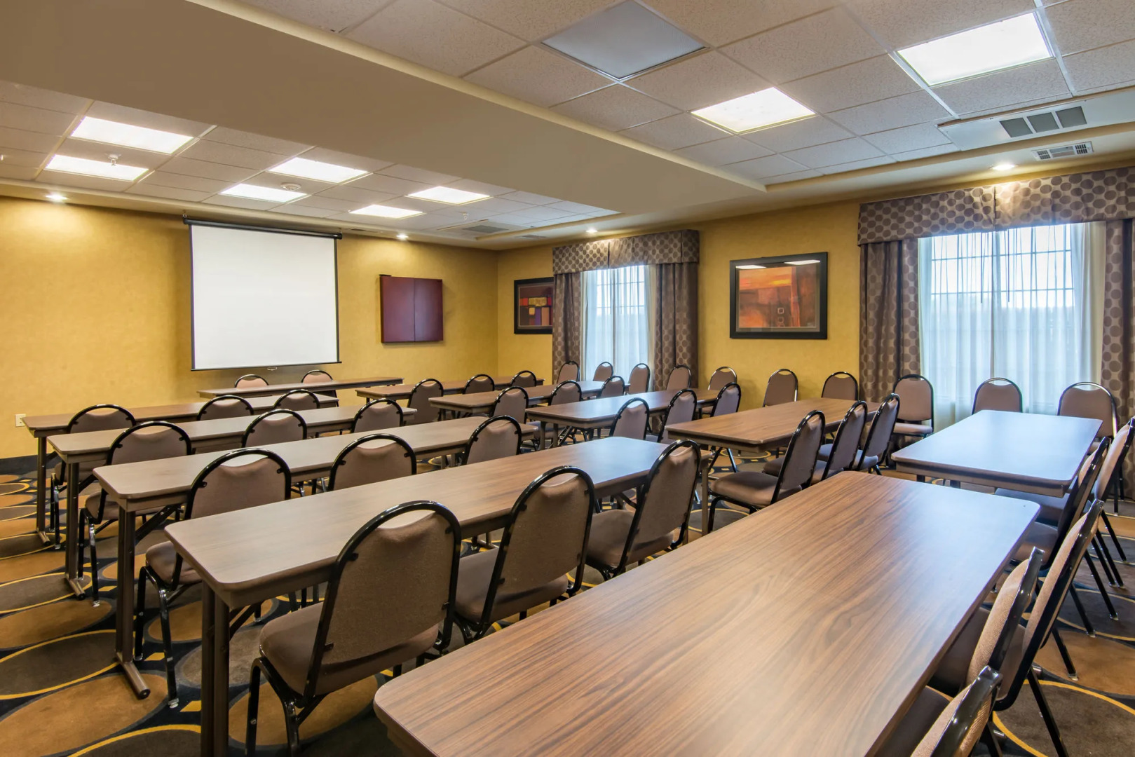 Holiday Inn Express Hotel & Suites Clovis by IHG