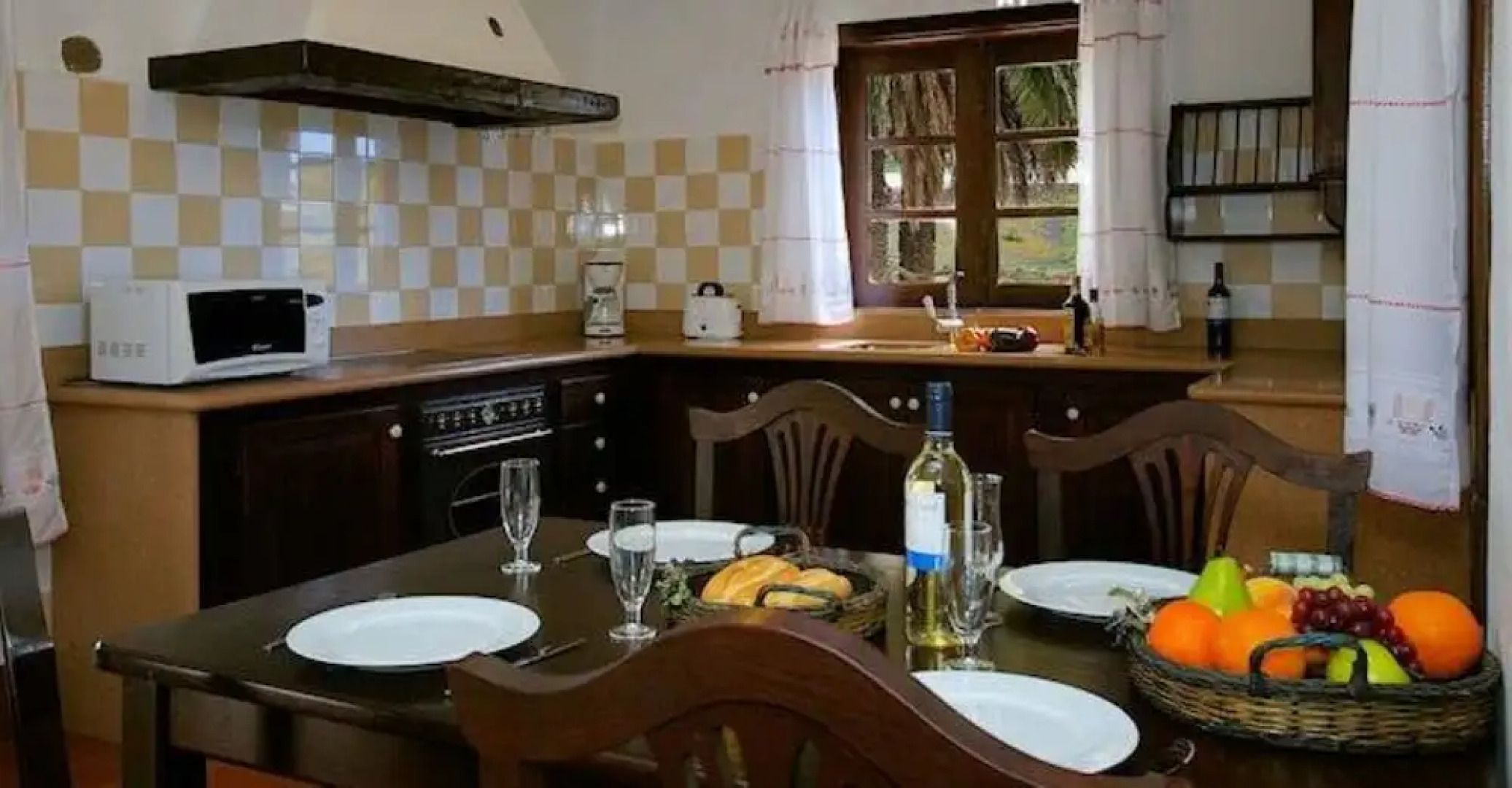 Villa - 2 Bedrooms with Pool and WiFi - 106086