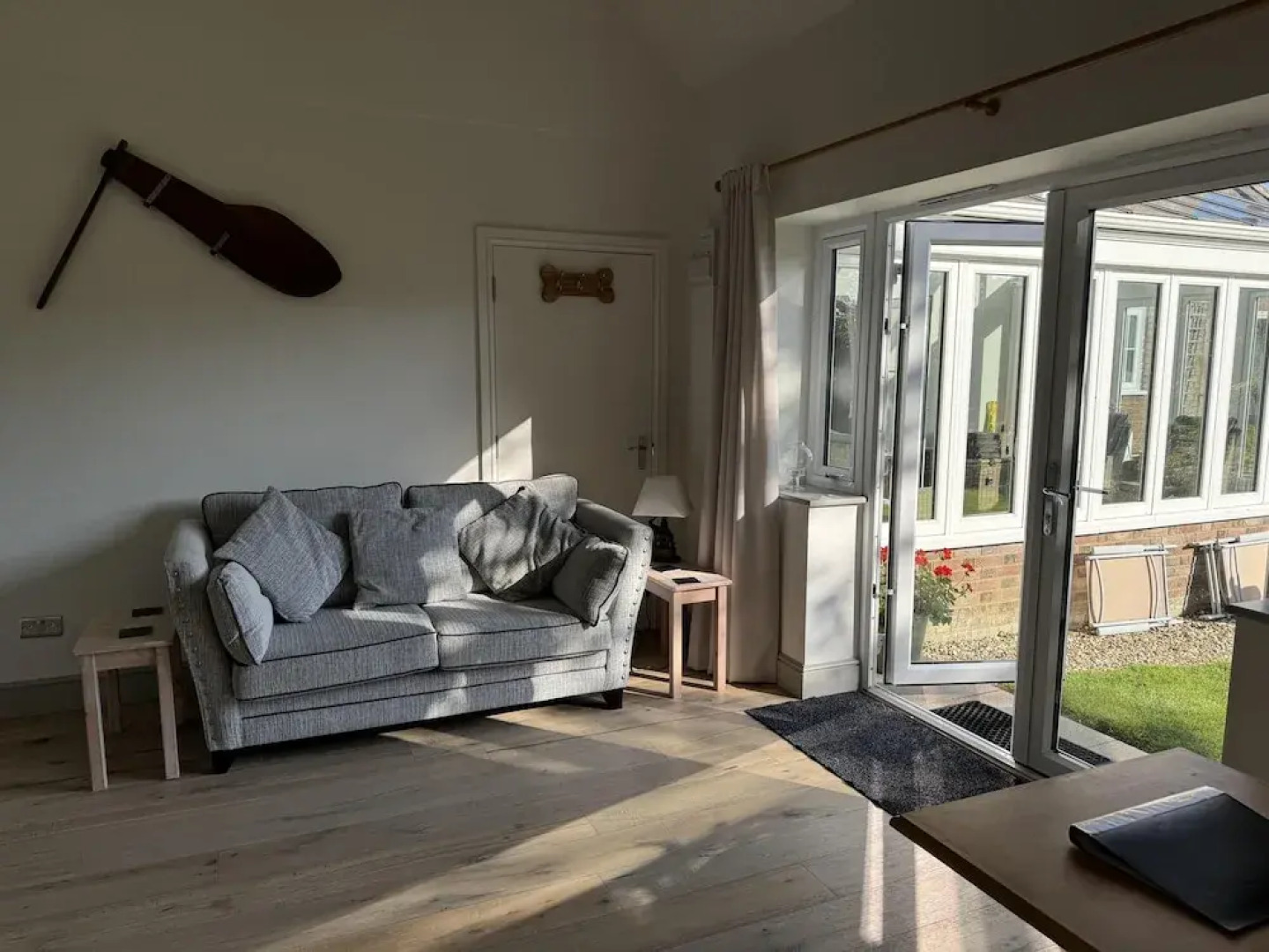 Lodge/ Kingbed/ Privg/ Petsok/ Freep/ Wifi