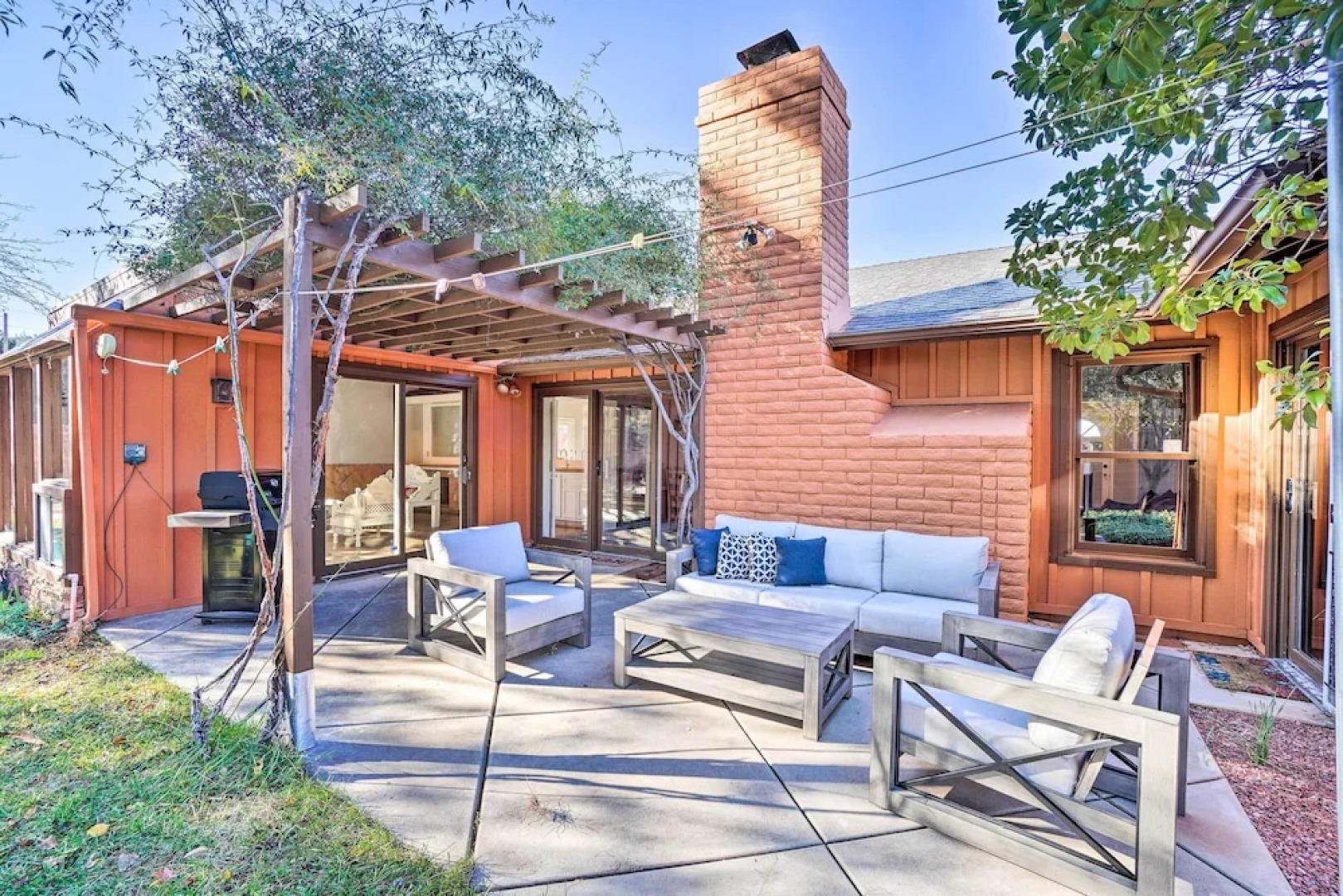4 Mi to Main Street: Spacious Sedona Home