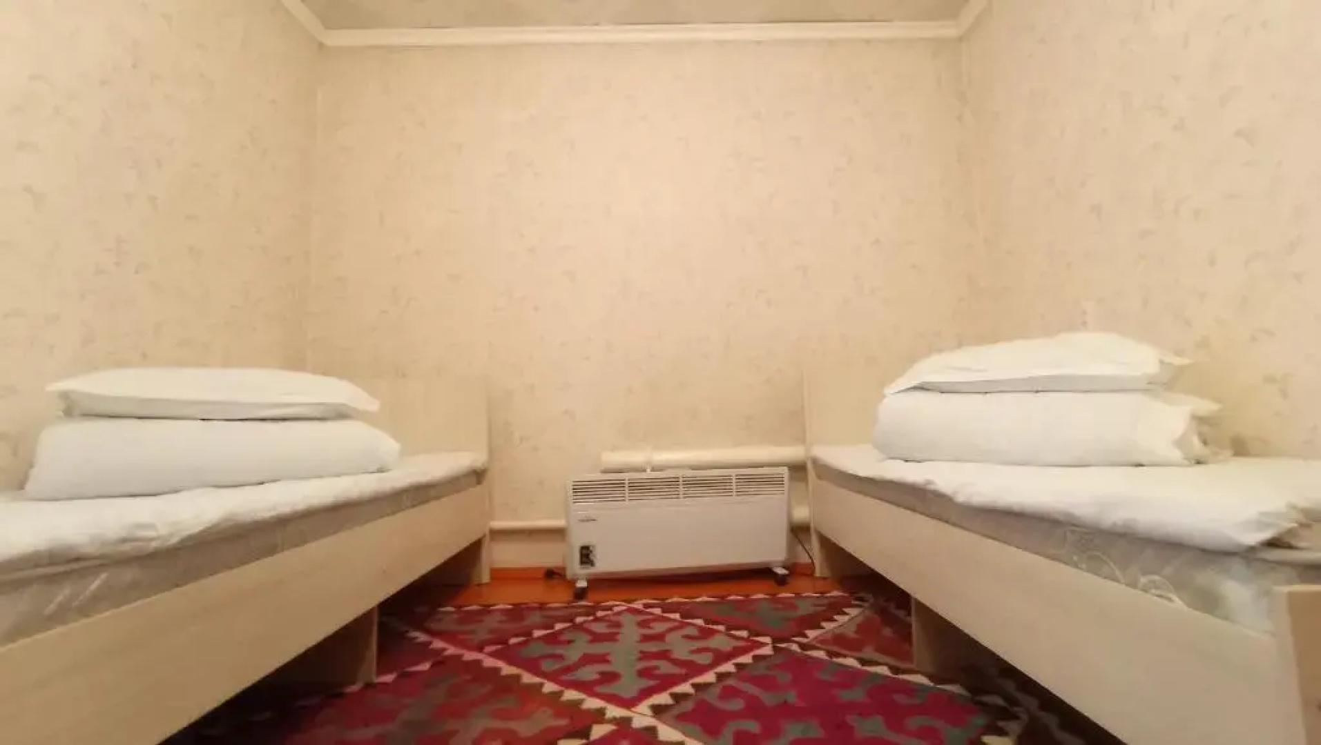 Happy Hostel in Tamga