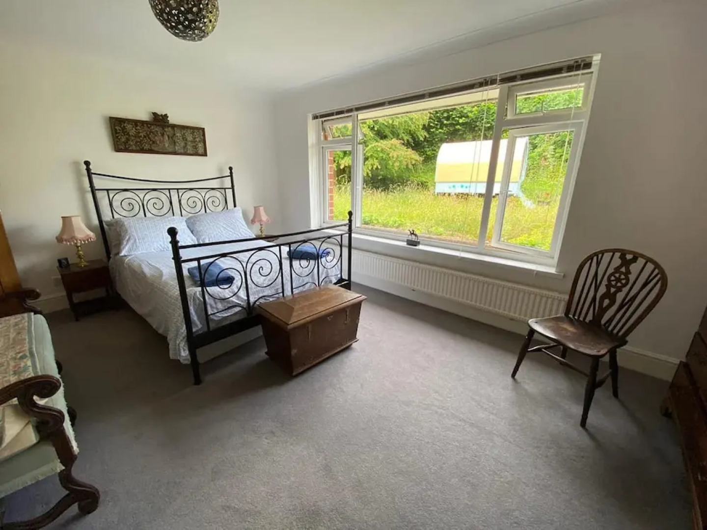 Family Home With Large Garden and Pool Near Totnes