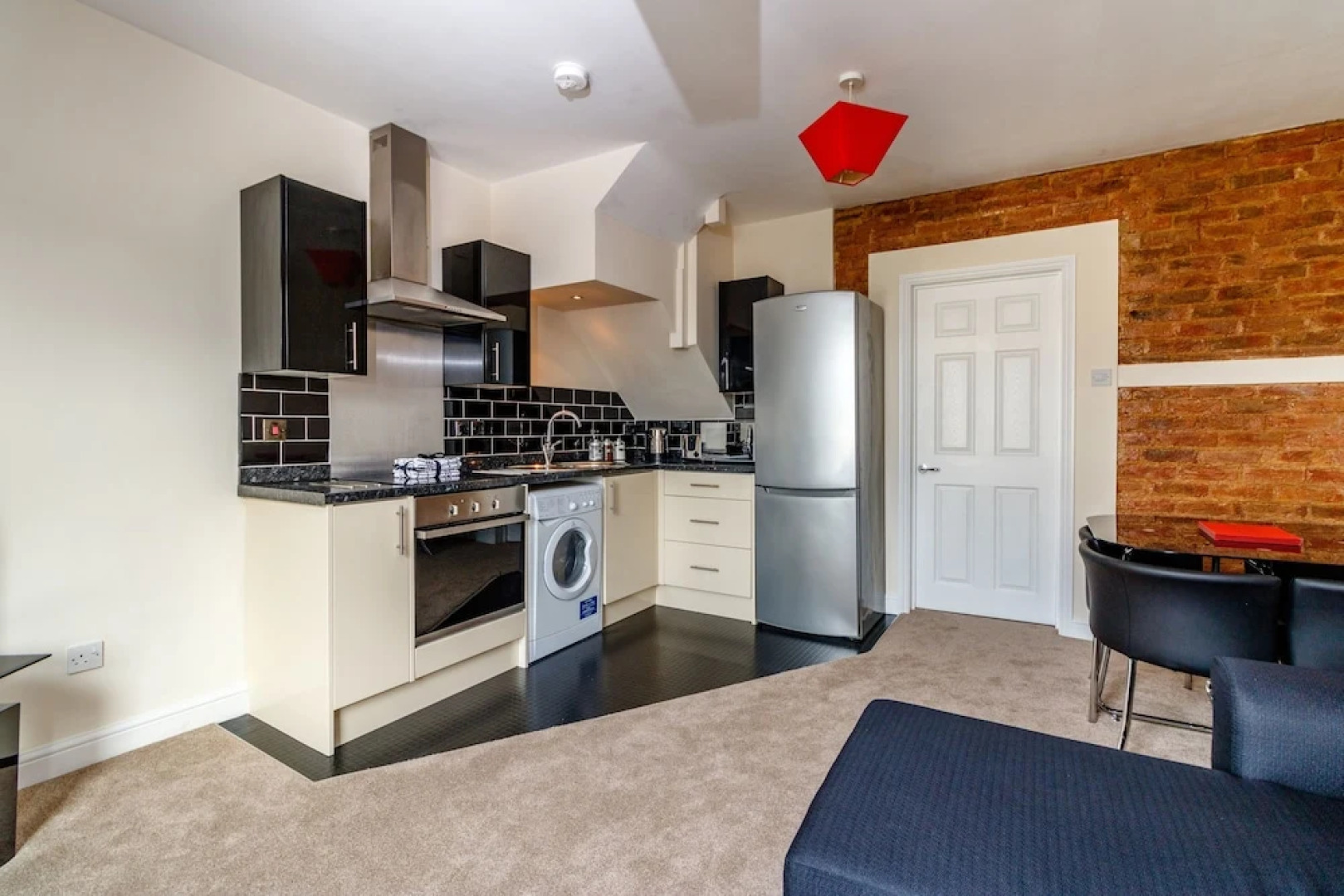 Spacious 2-Floor Apartment - Gardiner Street