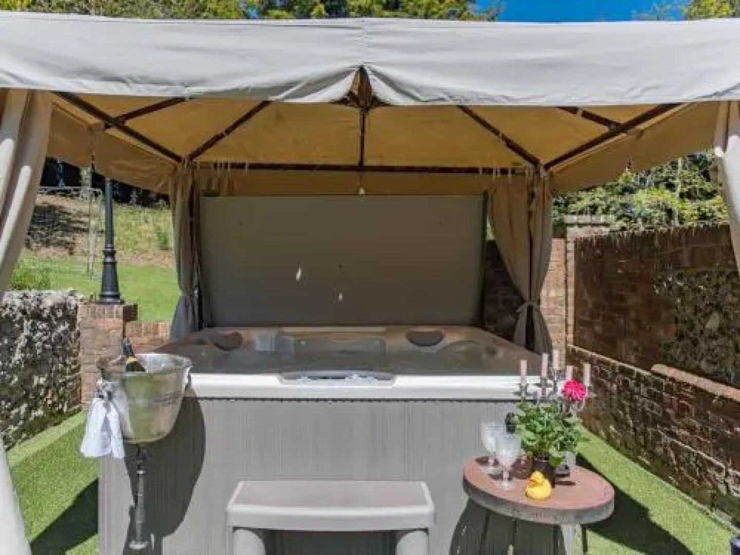 The Manor Coach House