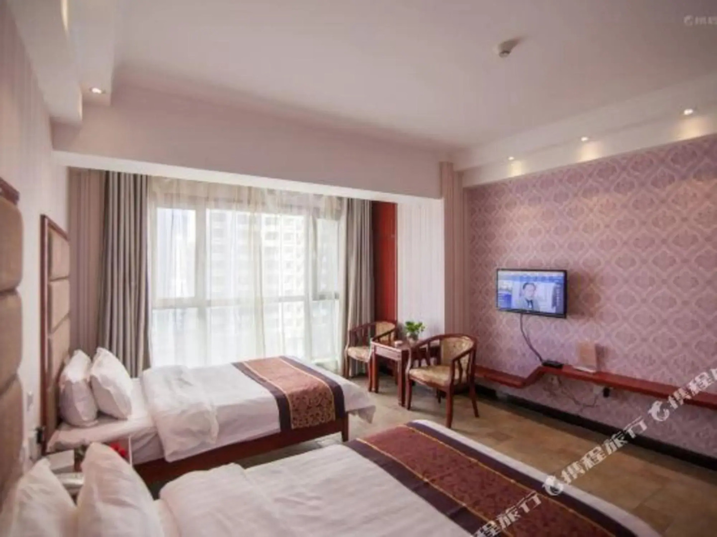 Yiju Hotel (Xining Railway Station Xinqian Guoji)