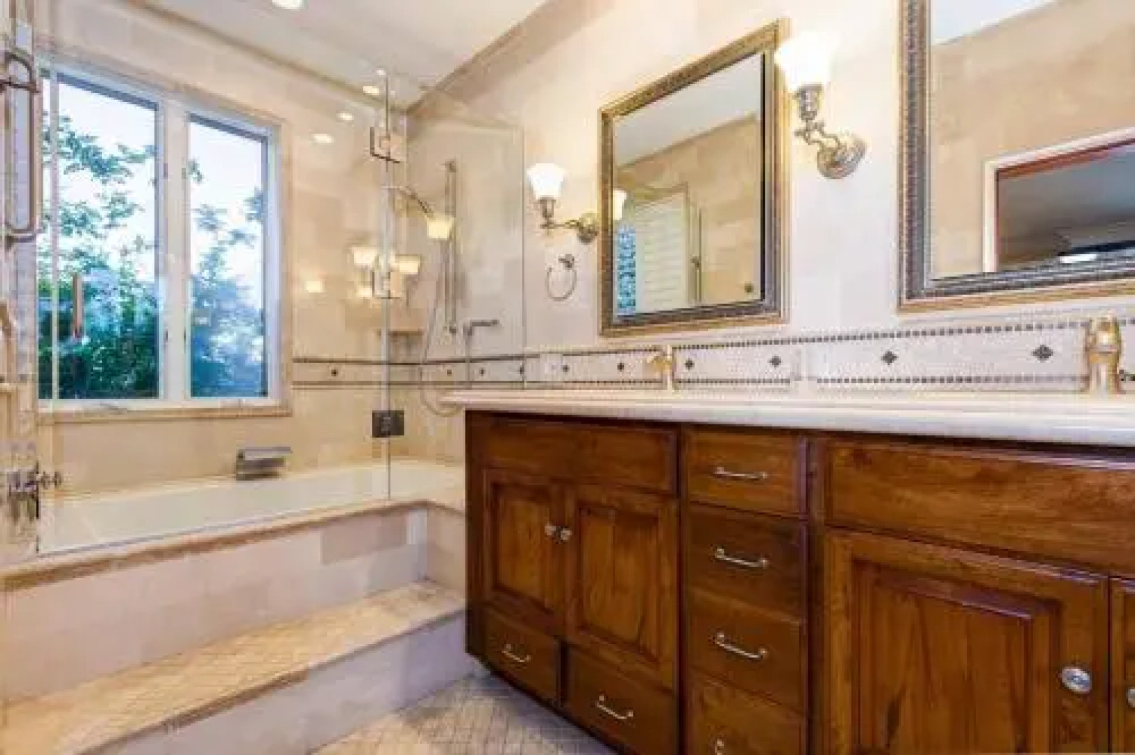 317 Carnation, Corona Del Mar