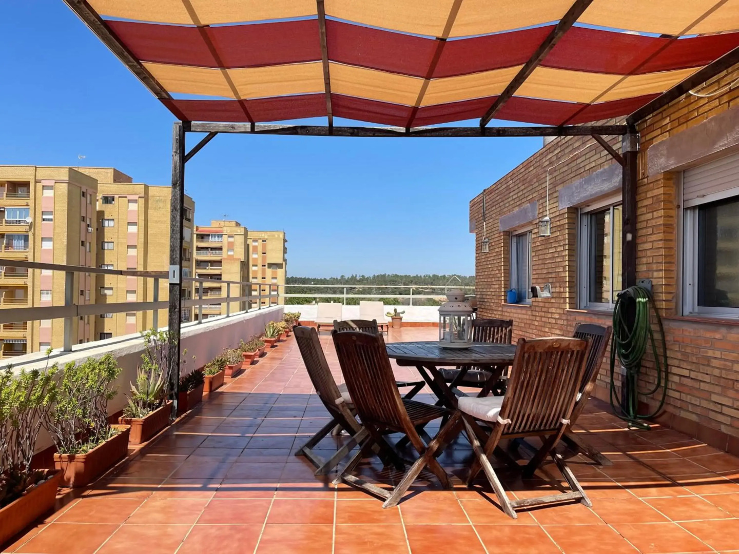 Wonderful Penthouse By The Sea