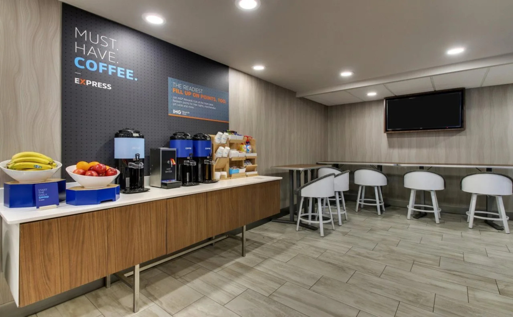 Holiday Inn Express & Suites Atlanta N-Perimeter Mall Area by IHG