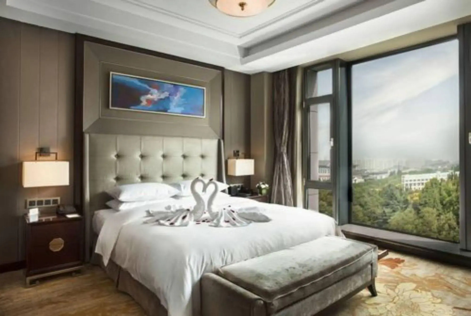 Tanglong International Hotel