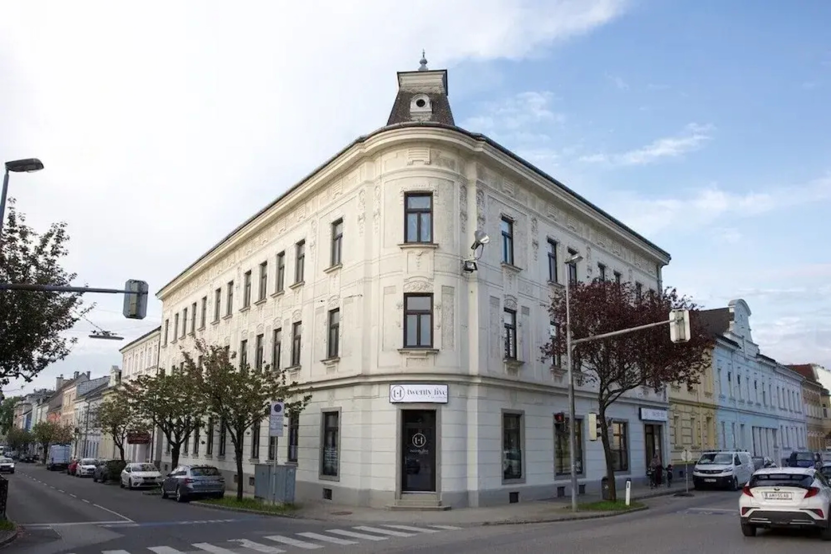 twenty five - work & life