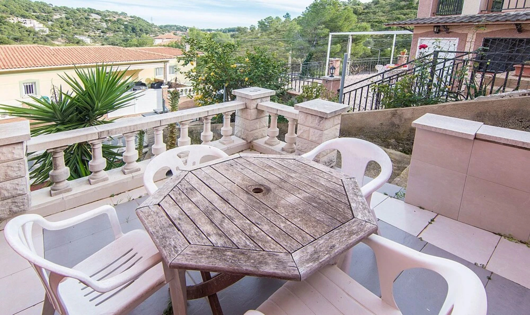 House Los Rosales 7 Km From the Beach (R83)