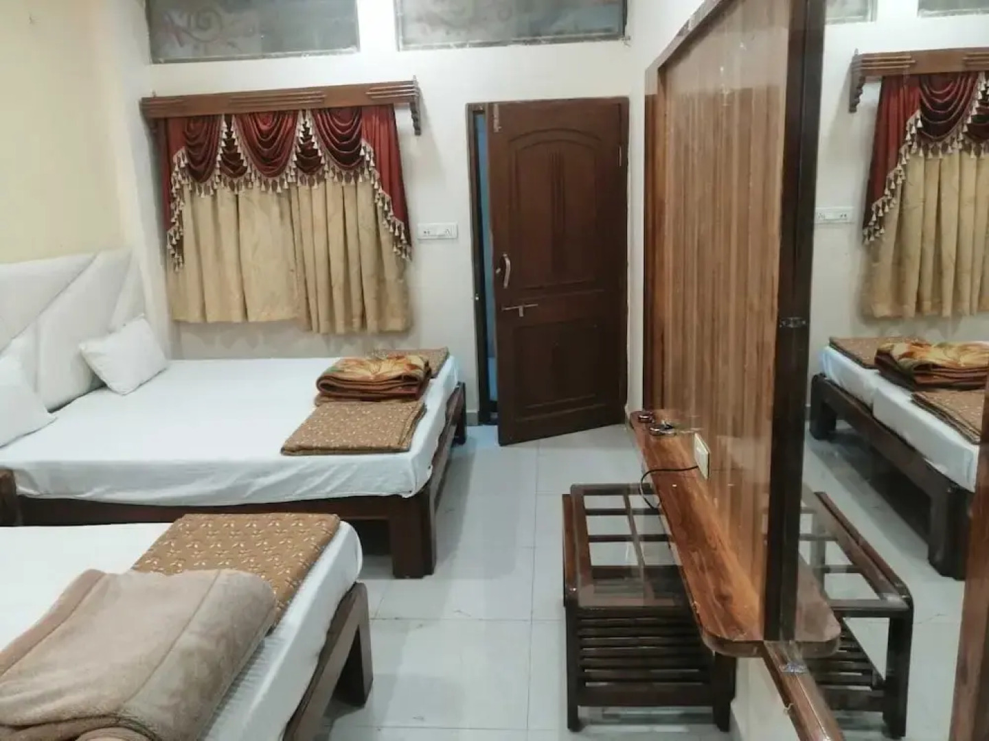 Hotel Pleasure Landmark