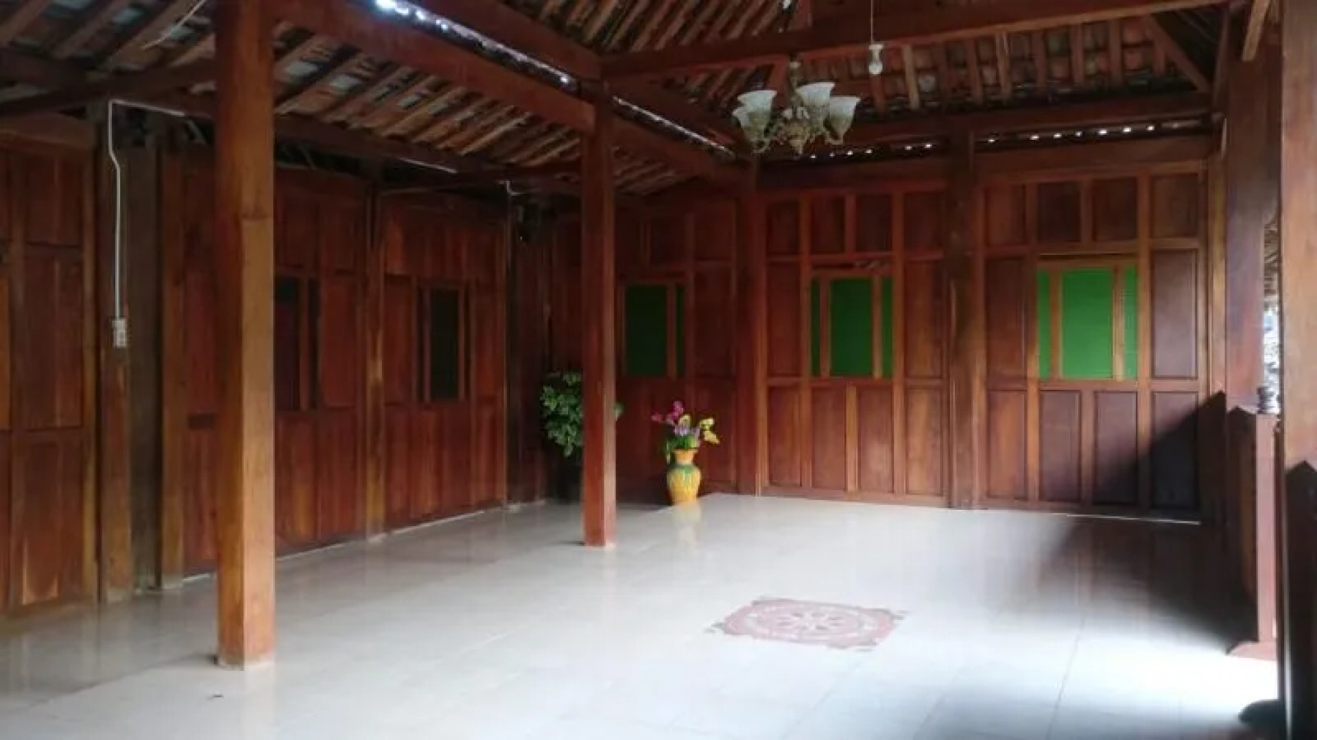 Homestay Mbah Mul by ZUZU