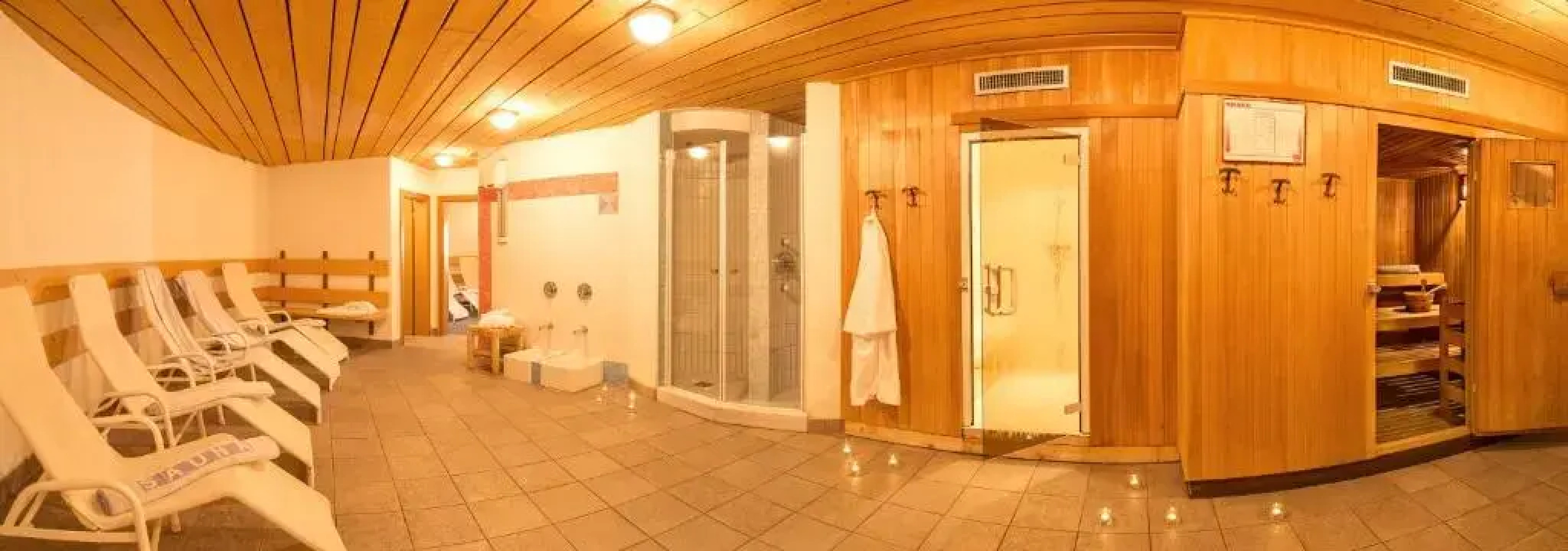 Glacier Hotel Grawand