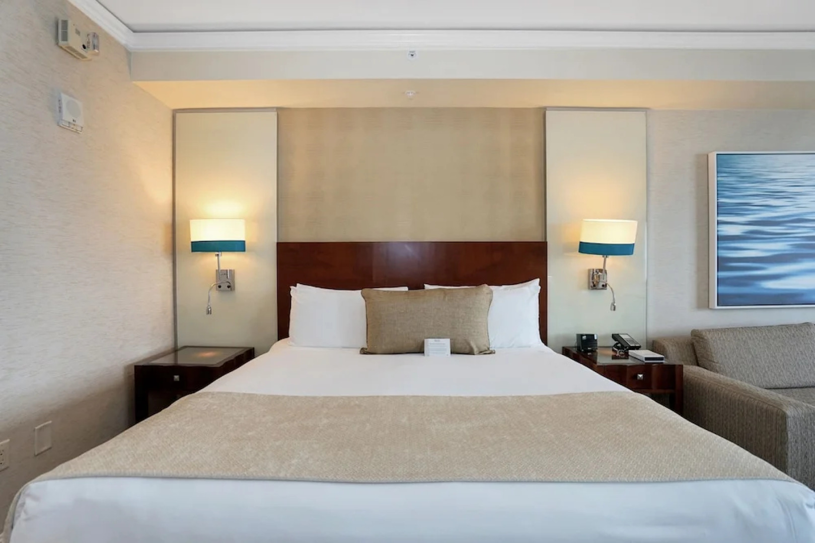 Tr Luxury Beach Resort by FMM