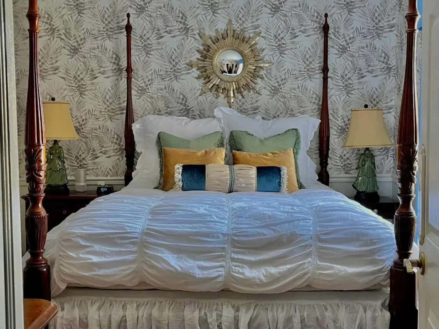 Charlotte's Rose Inn