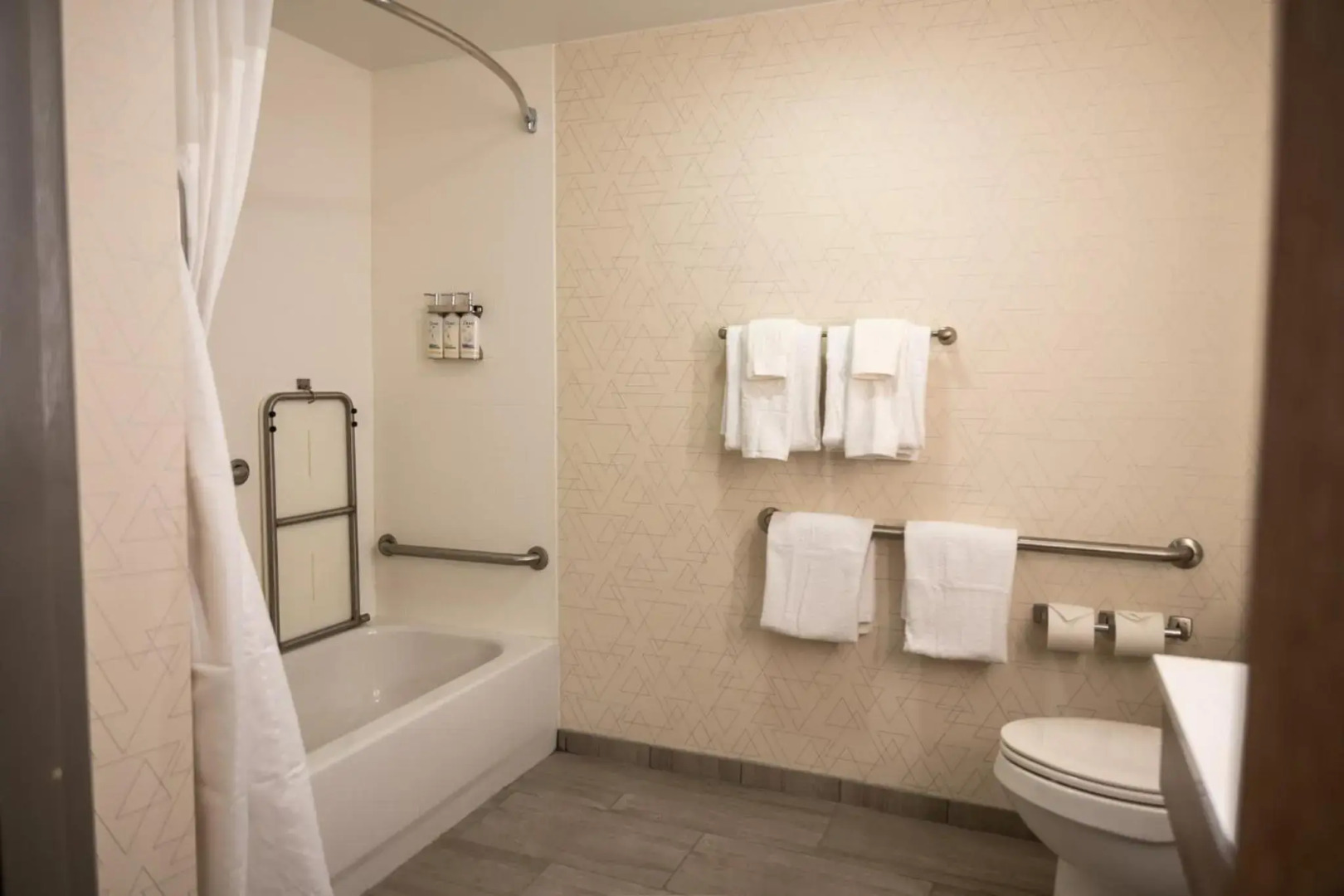 Holiday Inn Express & Suites Vicksburg by IHG