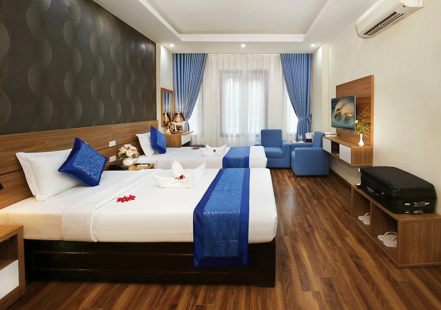 Aquarius Grand Hotel