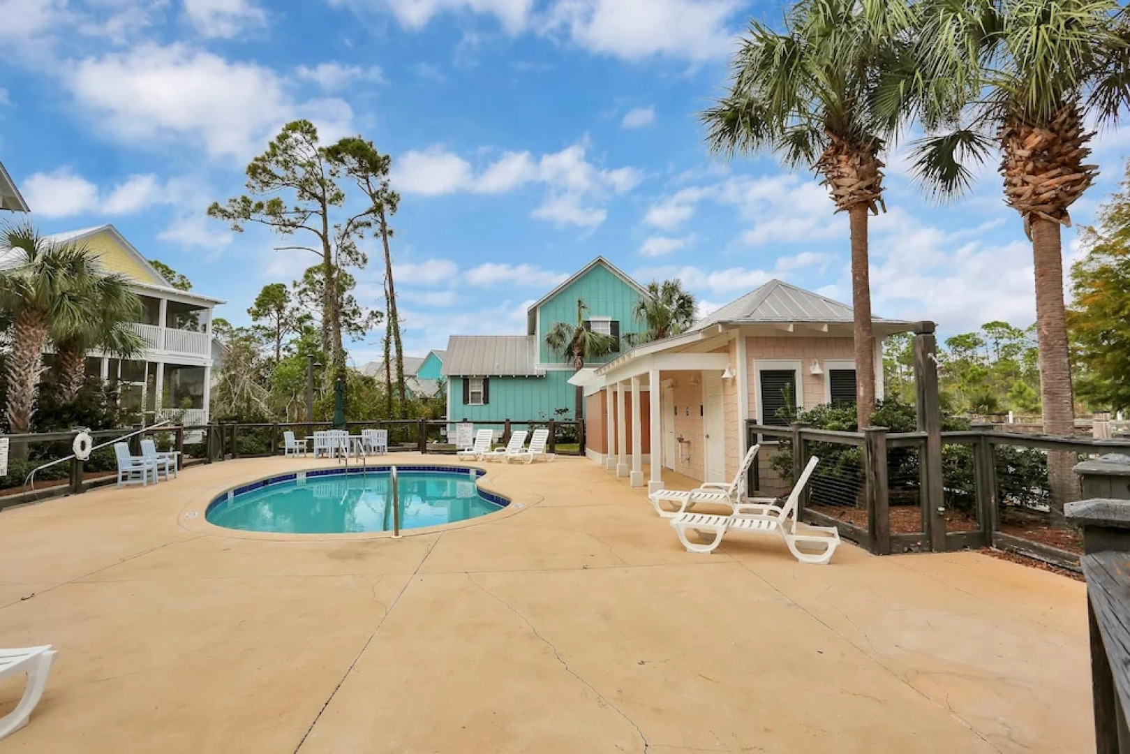 Barefoot Cottage D133 - Beachy Keen