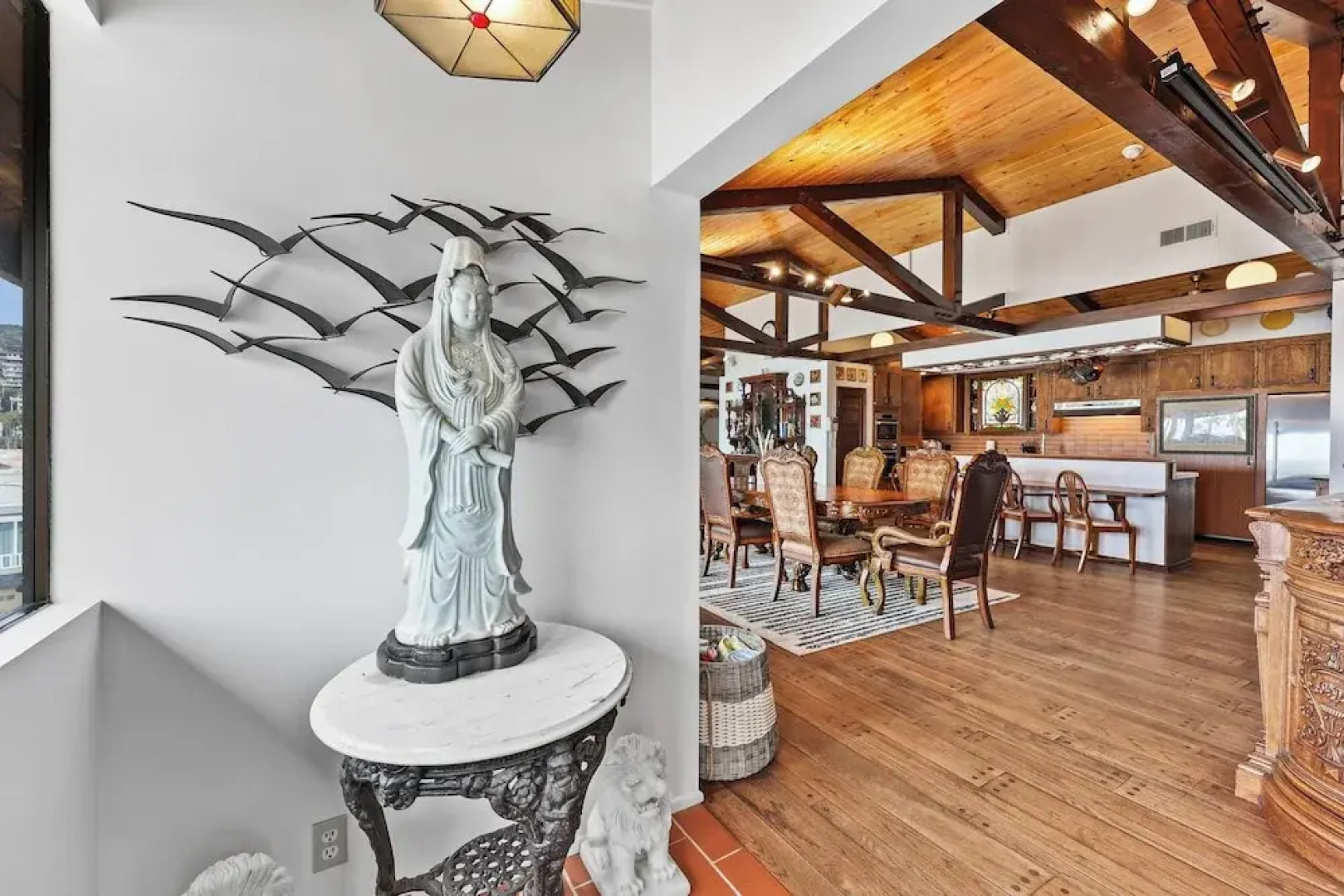 Catalina Courtyard Suites