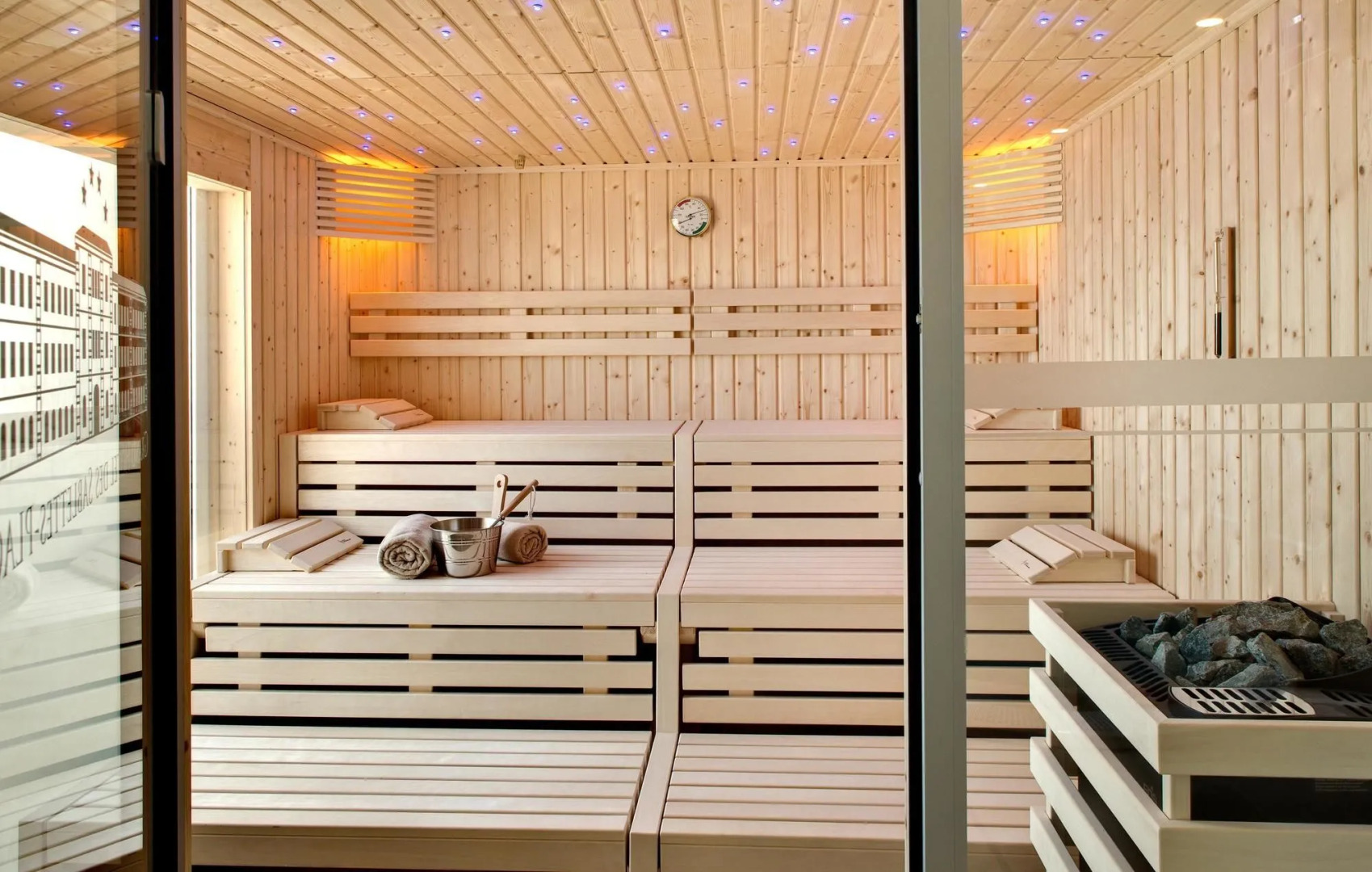 Grand Hotel Des Sablettes Plage, Curio Collection By Hilton