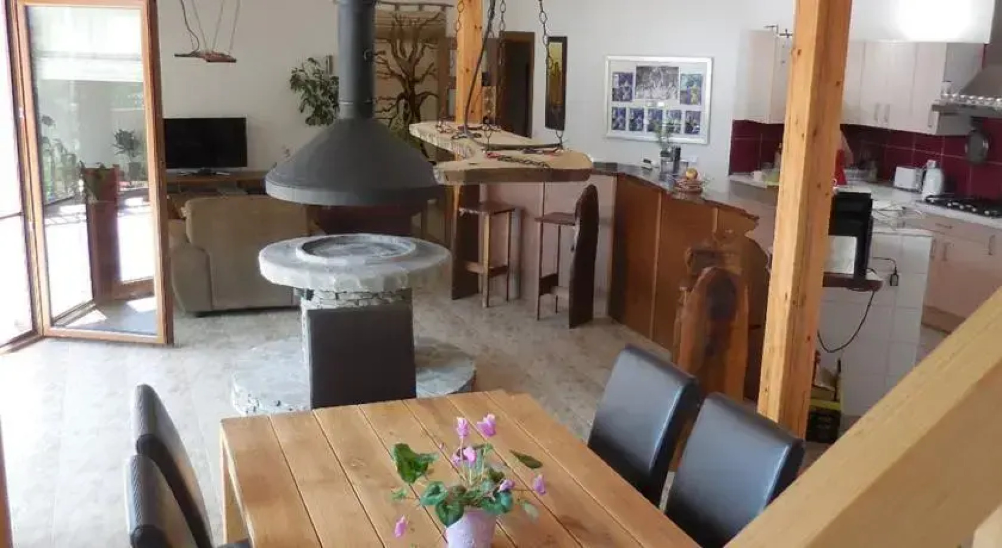 Tabashko Tarn Guest House