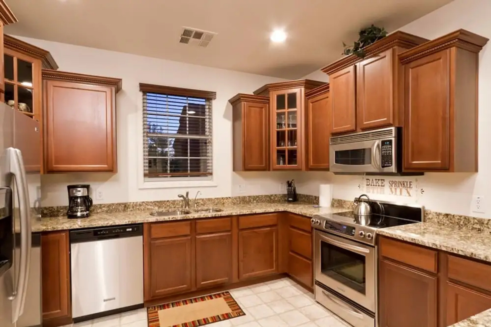 Morning Glory 3 BR by Casago