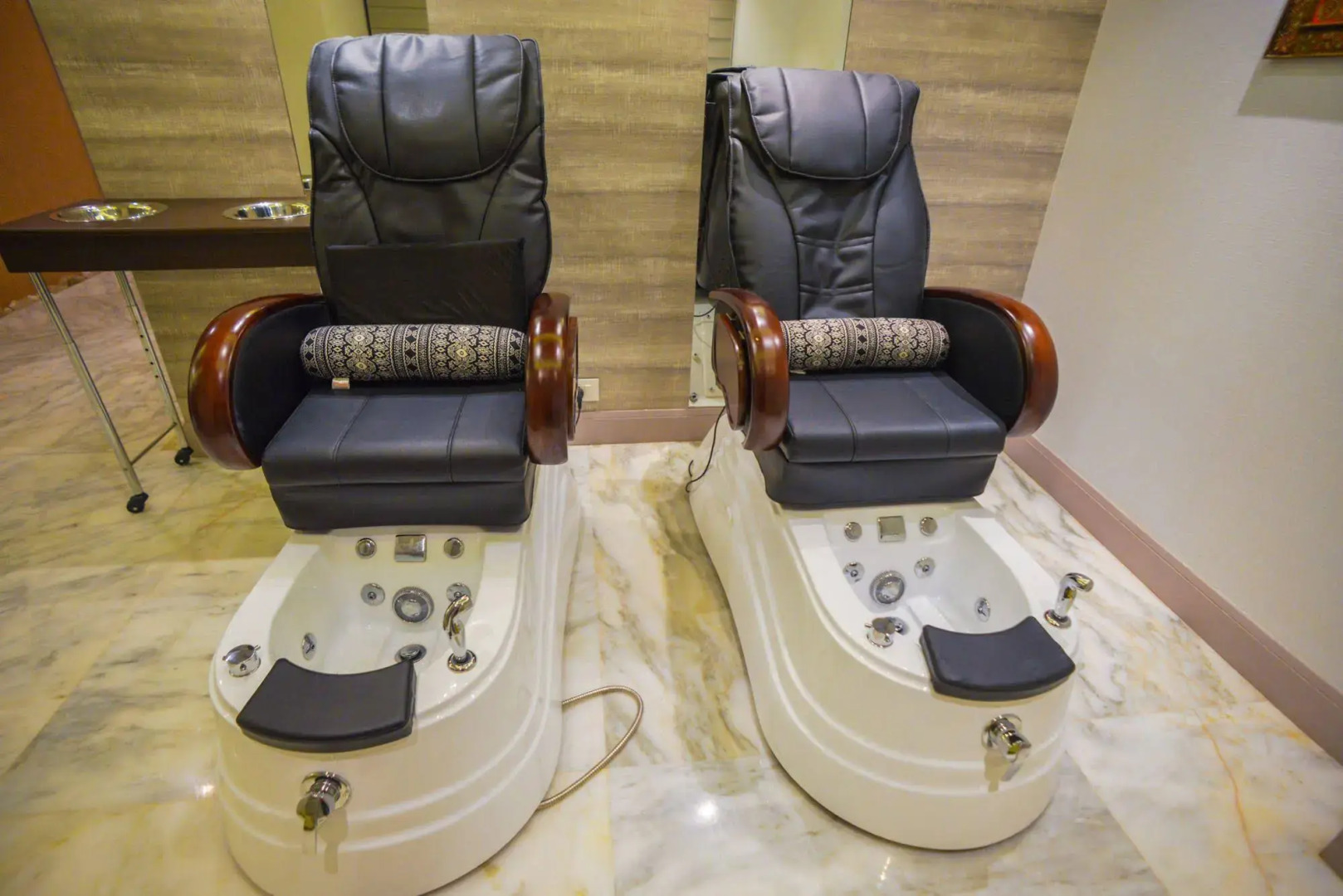 Efcee Sarovar Premiere Bhavnagar