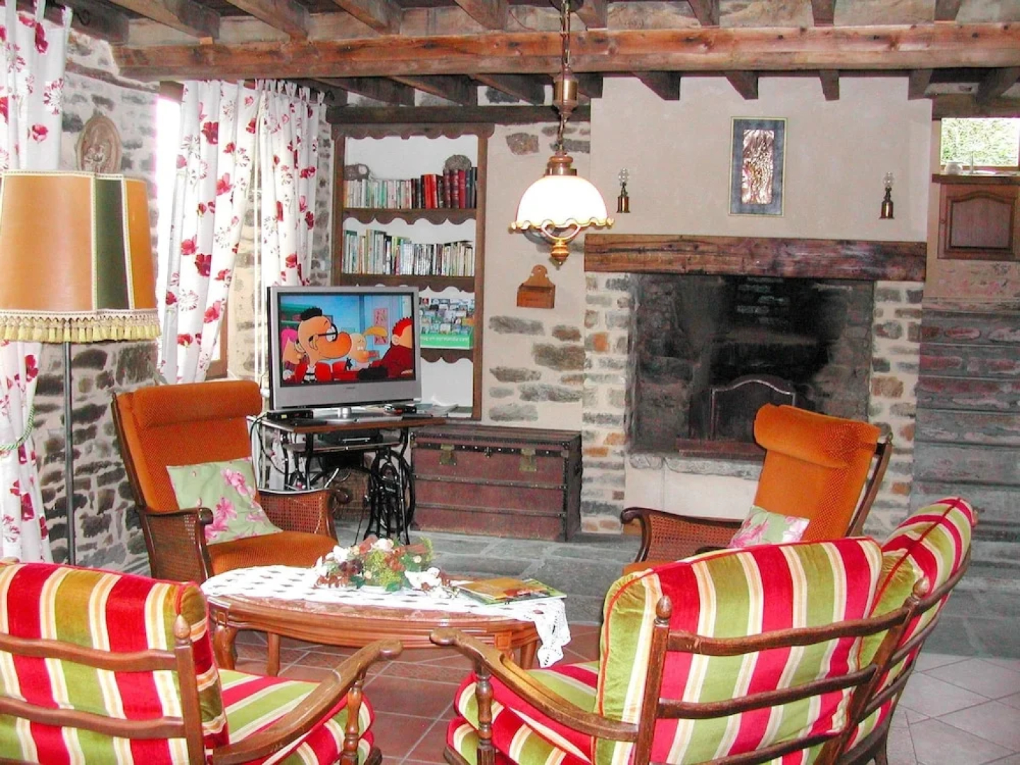 House With 2 Bedrooms in Saint-pierre-la-vieille, With Enclosed Garden