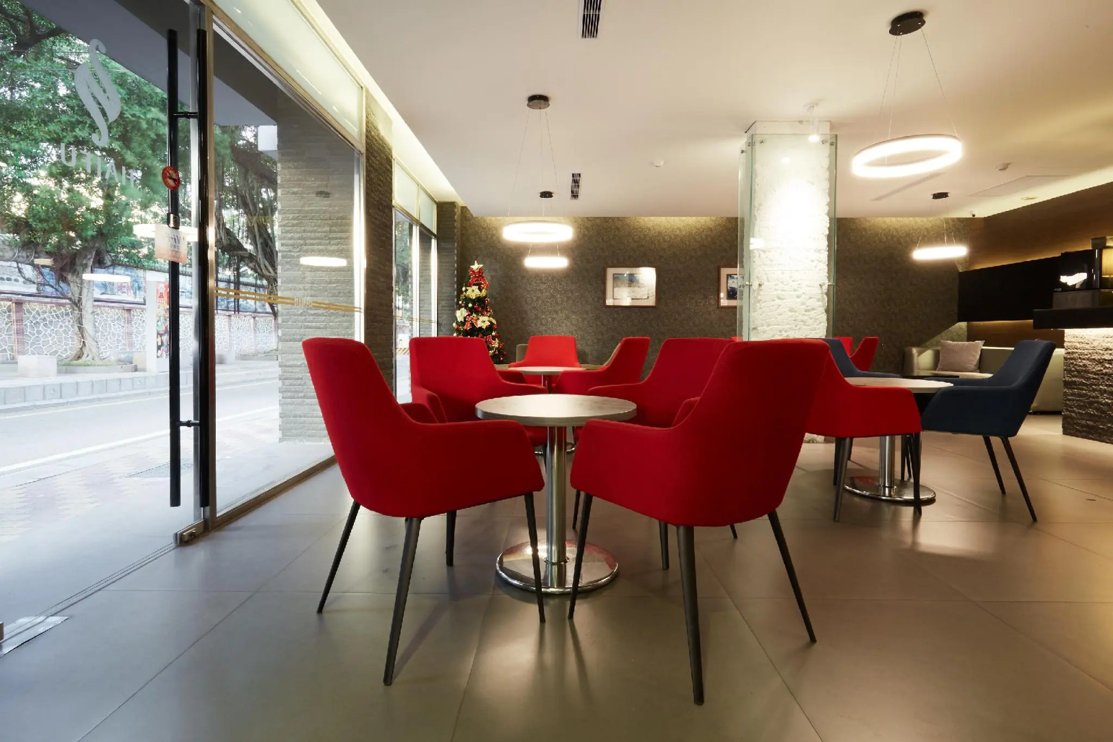 Haifu Hotel & Suites