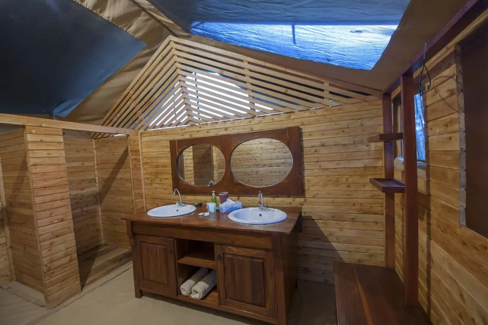 Serengeti Acacia Central Camp