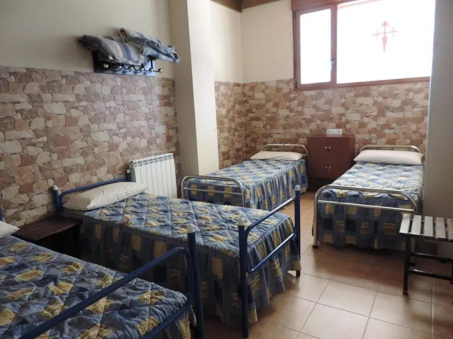 Albergue Santo Tomás de Canterbury - Hostel