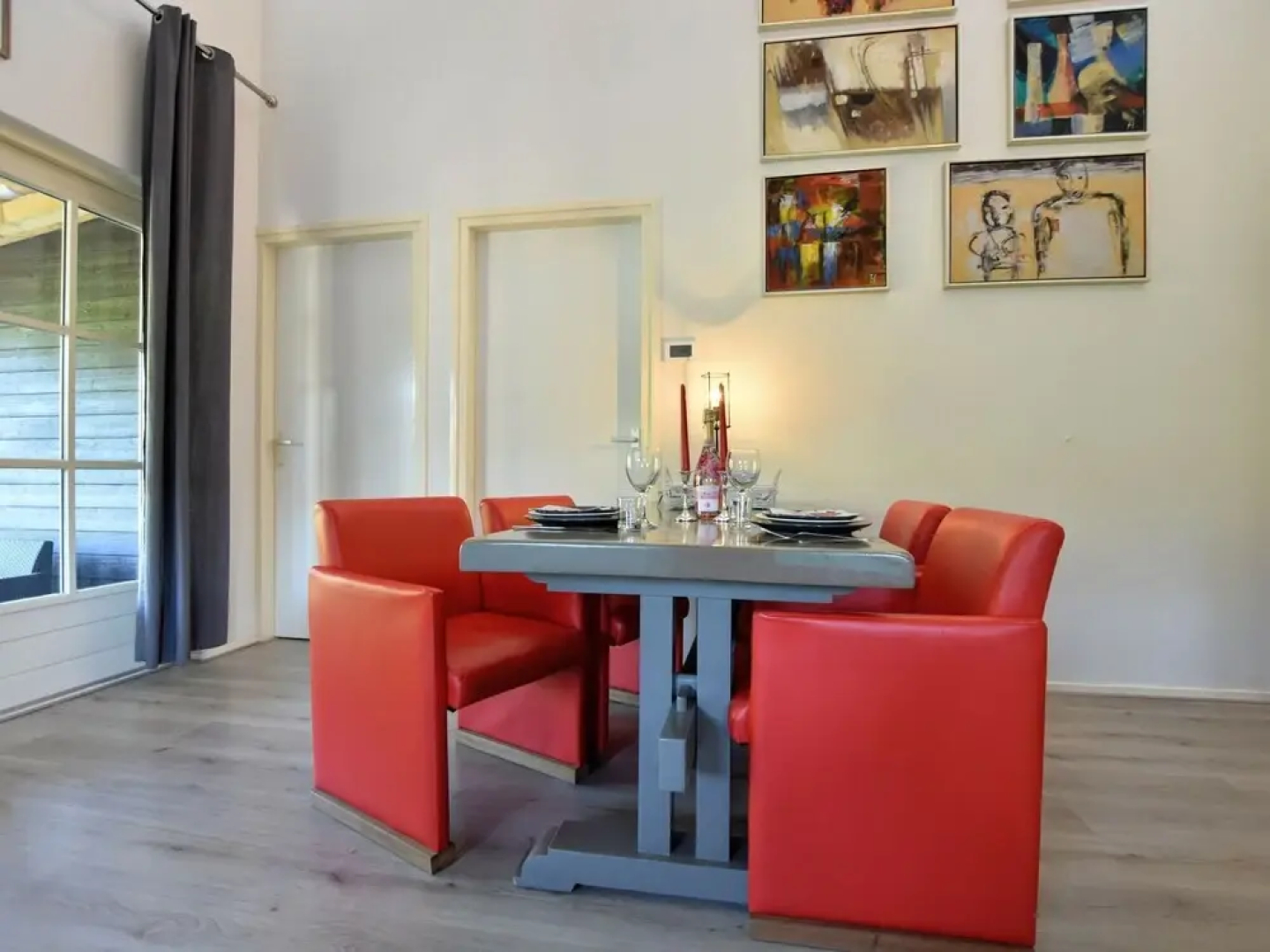 Detached holiday house with WiFi and a large garden; hike and bike the Veluwe