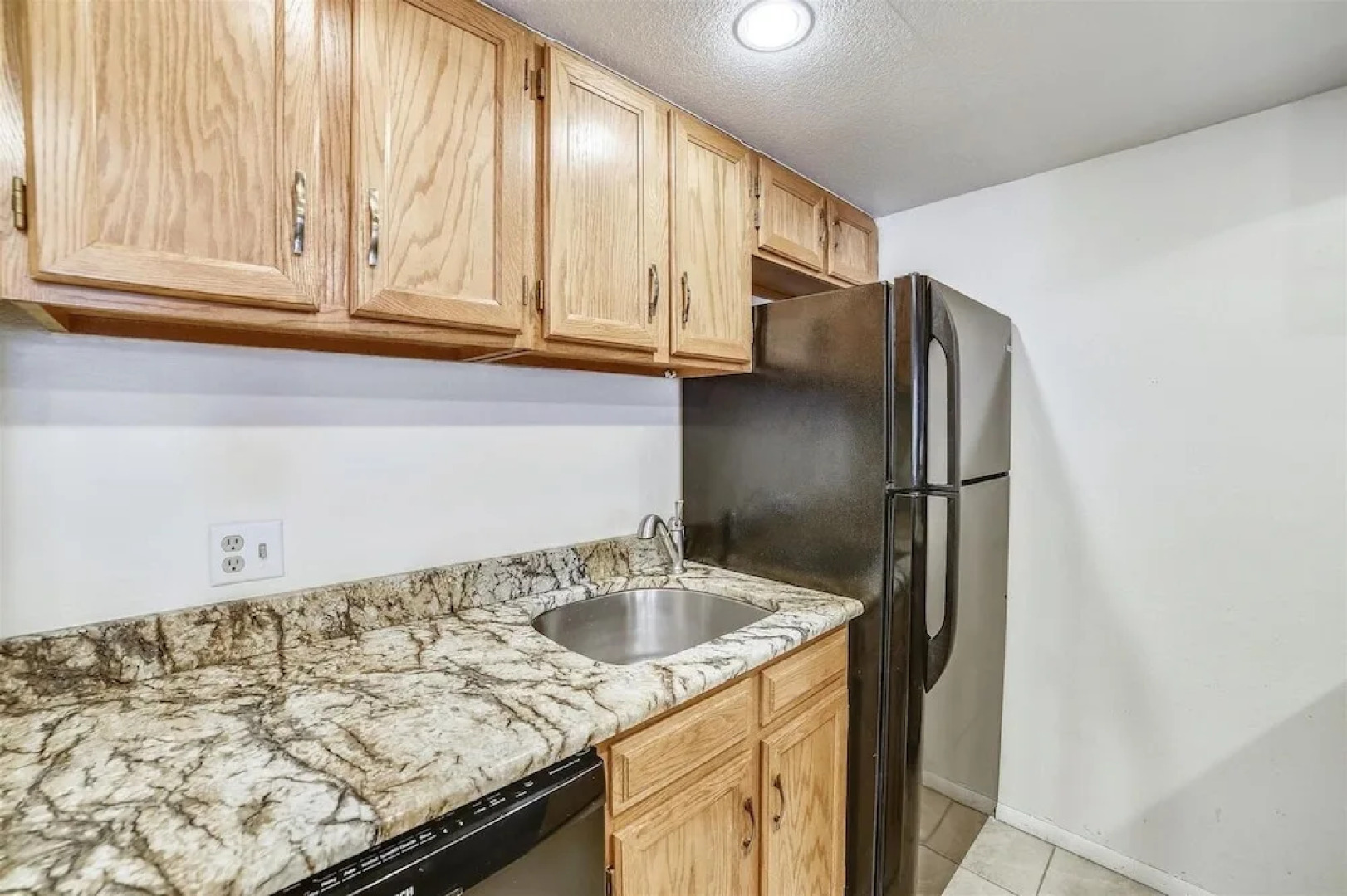 Mountainside  155a 2 Bedroom Condo by RedAwning