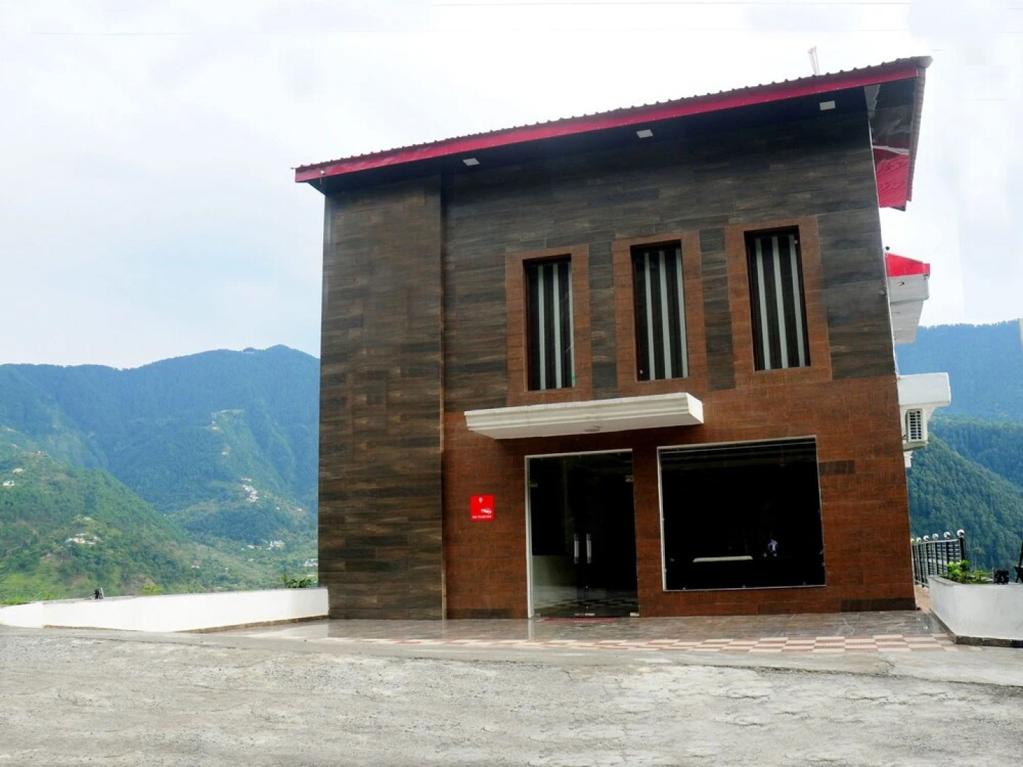 OYO 9407 Hotel Anjukul