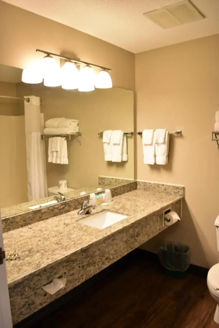 Crossings By Grandstay Inn & Suites