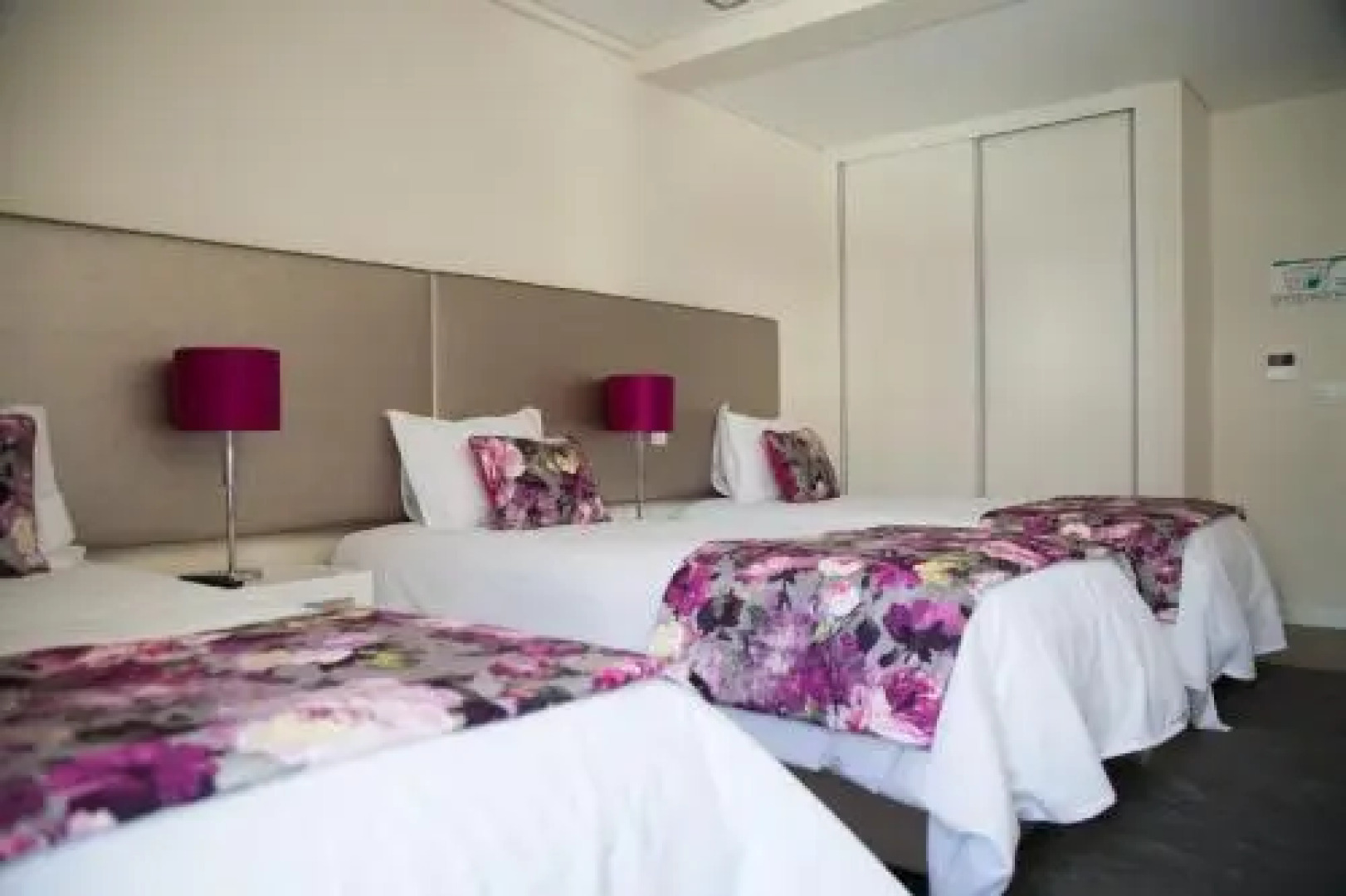 Tomas Guest House II