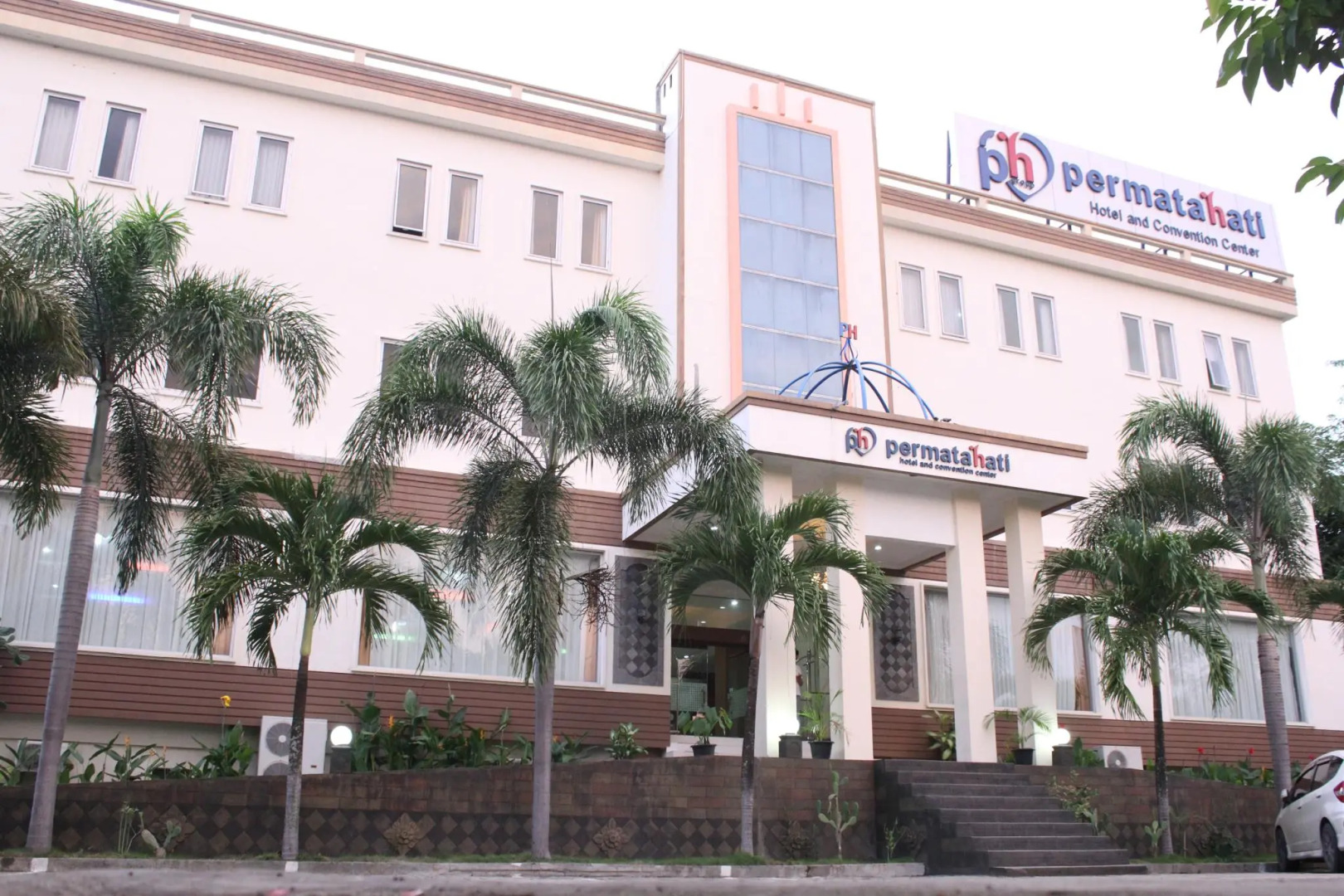 Permatahati Hotel and Convention Center