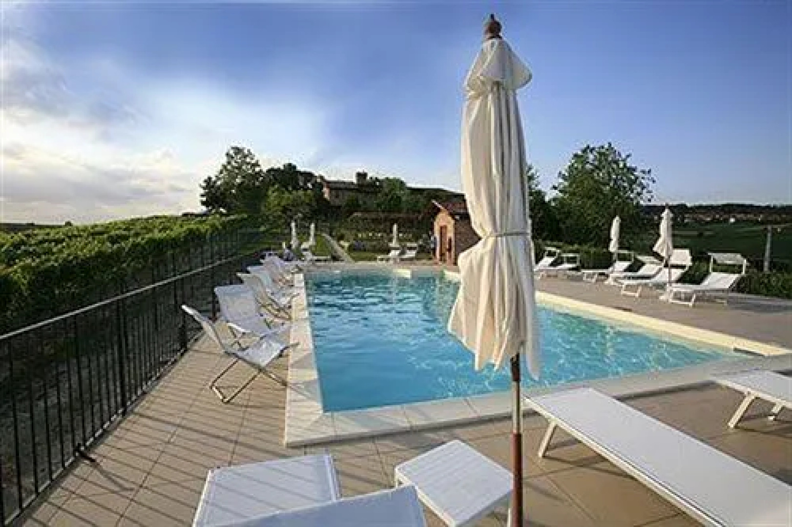 Castello di Razzano, The Originals Relais (Relais du Silence)