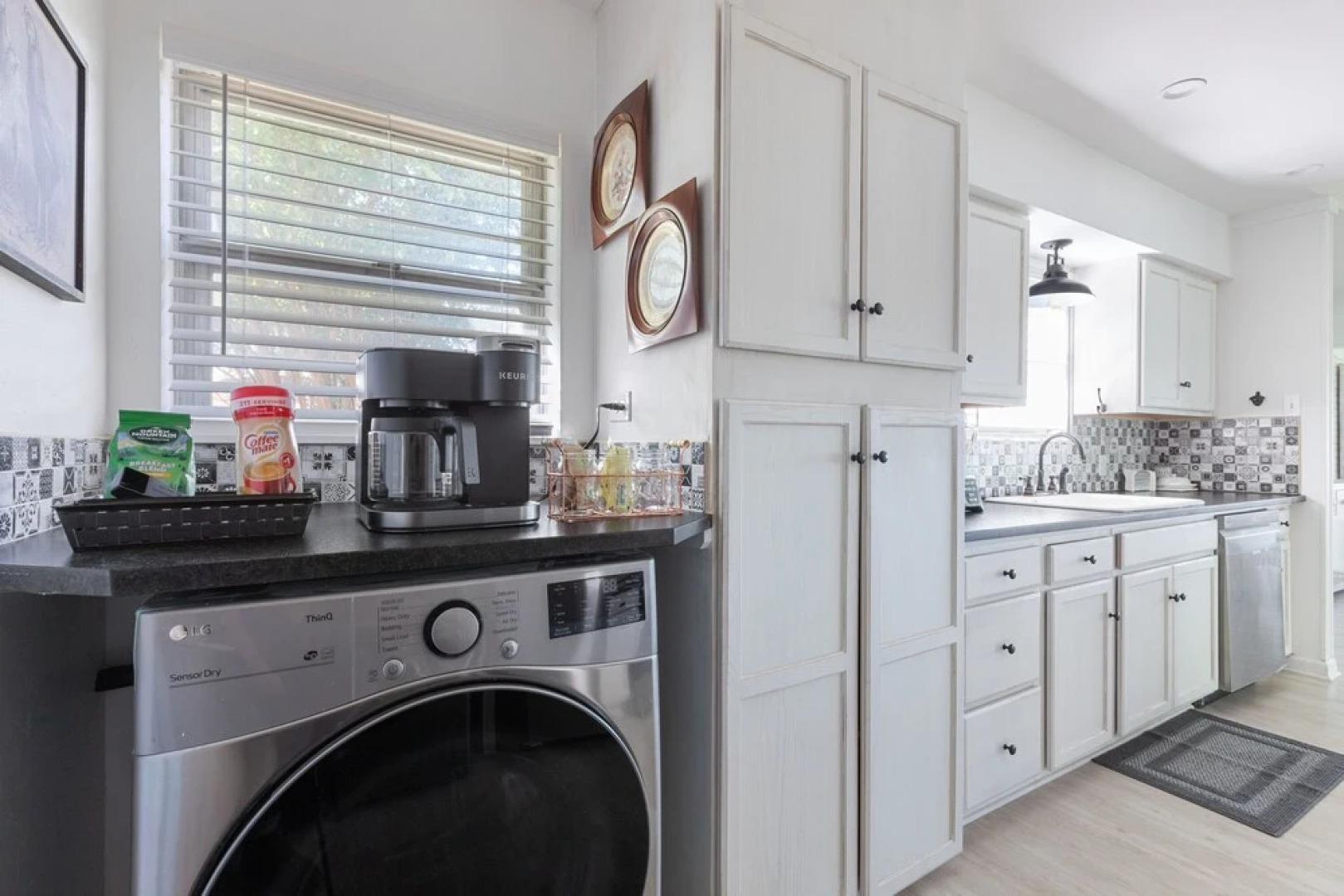 Guadalupe Bluff Farmhouse 3 Bedroom Home by RedAwning